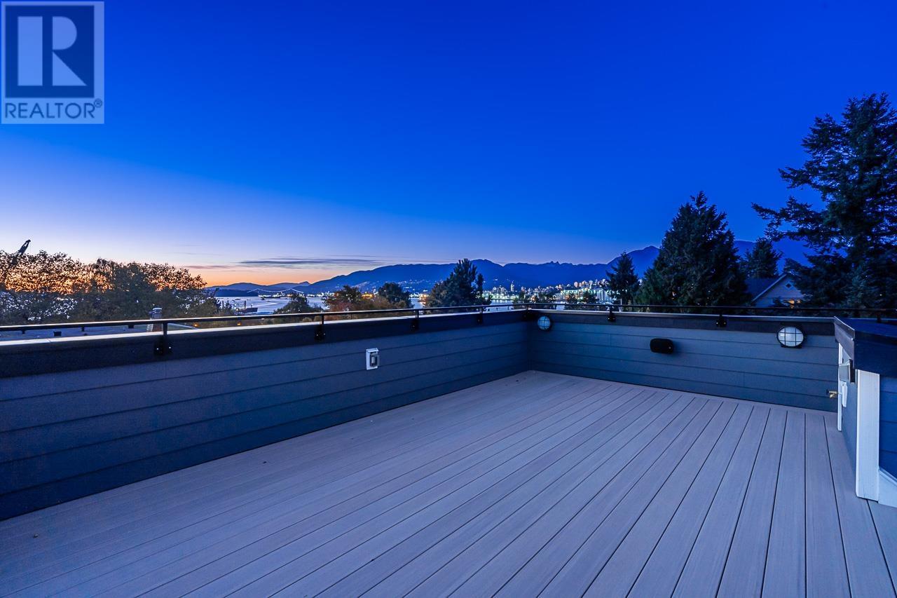 2452 Trinity Street, Vancouver, British Columbia  V5K 1E1 - Photo 7 - R2829800