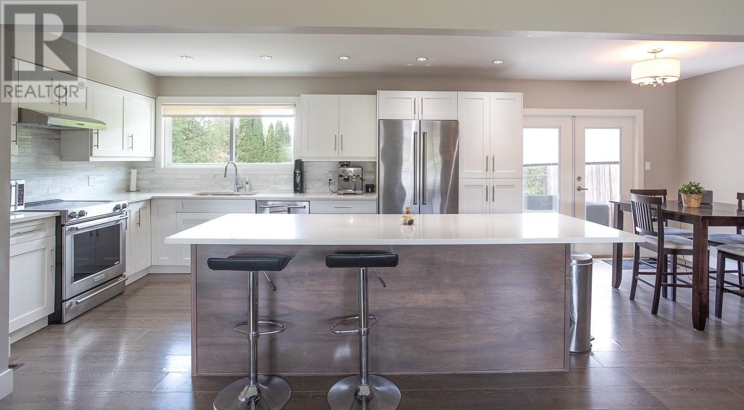 1820 CEDAR DRIVE, squamish, British Columbia
