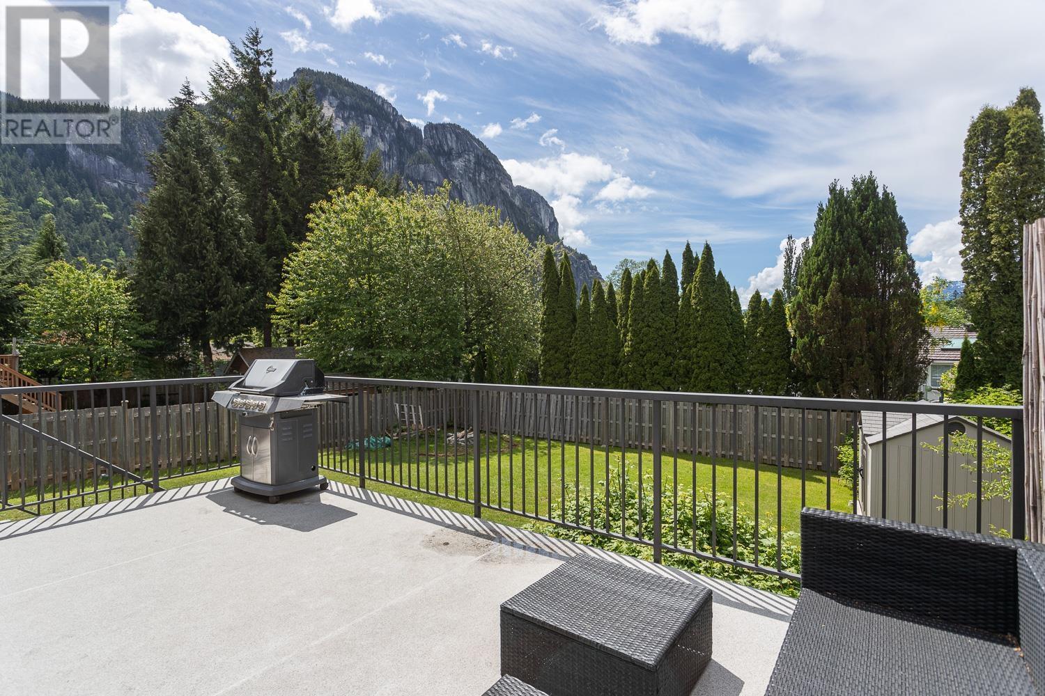 1820 Cedar Drive, Squamish, British Columbia  V8B 0X6 - Photo 16 - R2829818