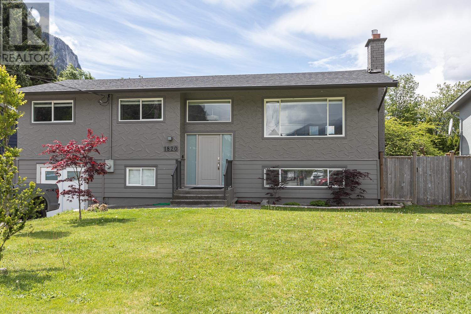 1820 Cedar Drive, Squamish, British Columbia  V8B 0X6 - Photo 18 - R2829818