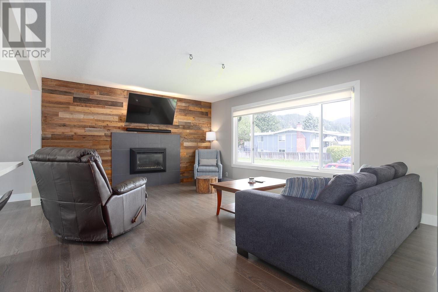 1820 Cedar Drive, Squamish, British Columbia  V8B 0X6 - Photo 4 - R2829818