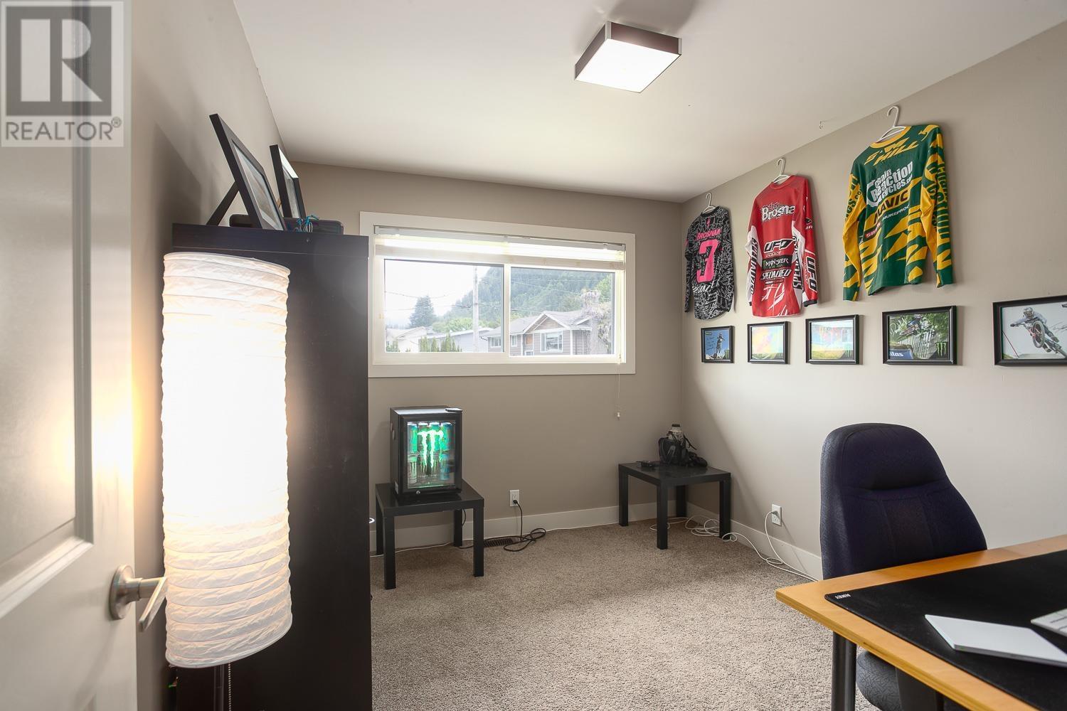 1820 Cedar Drive, Squamish, British Columbia  V8B 0X6 - Photo 8 - R2829818