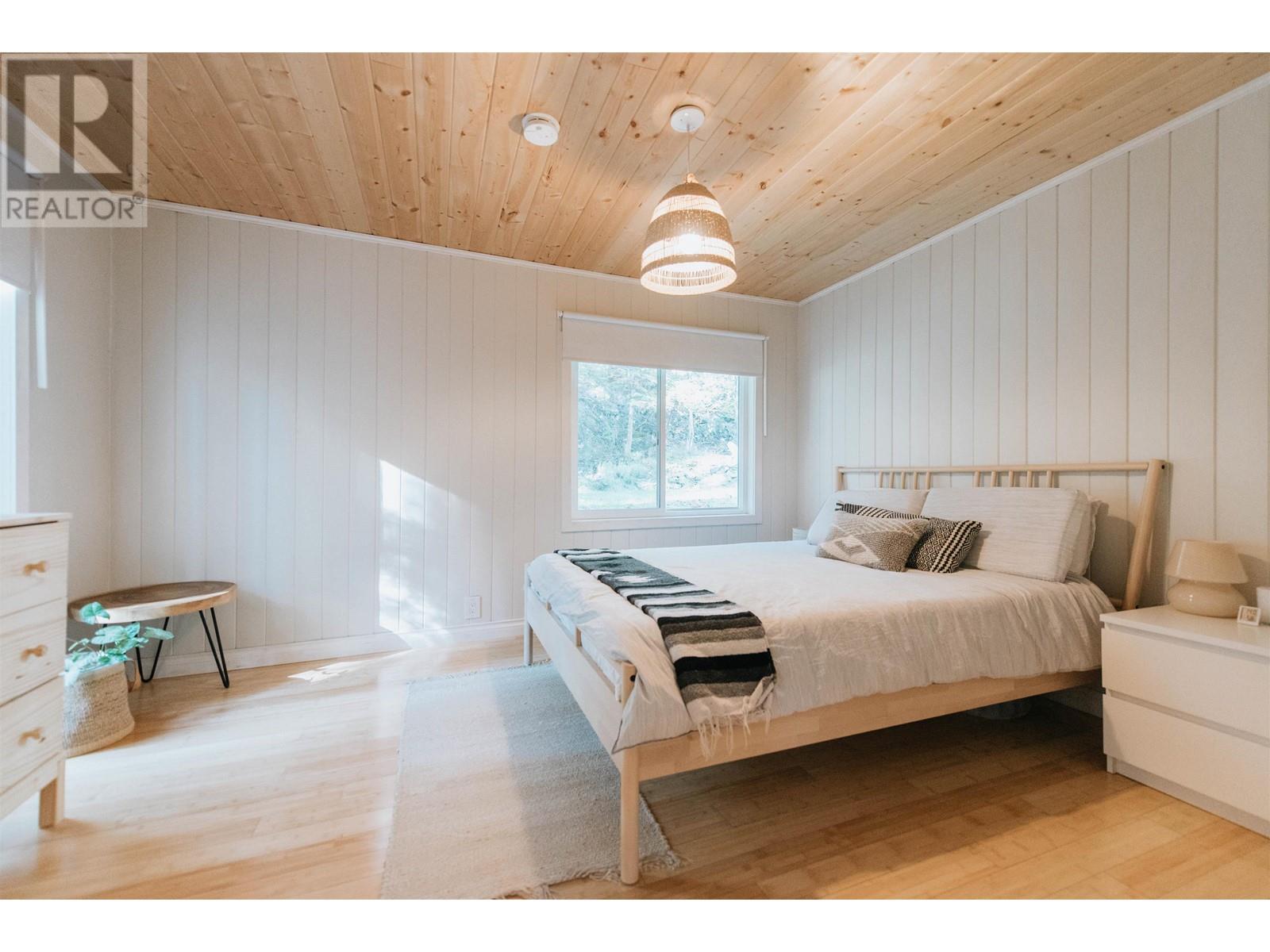 12715 Lagoon Road, Madeira Park, British Columbia  V0N 2H1 - Photo 11 - R2829850