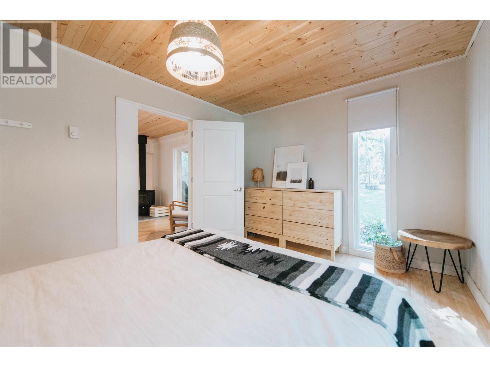 12715 Lagoon Road, Madeira Park, British Columbia  V0N 2H1 - Photo 12 - R2829850