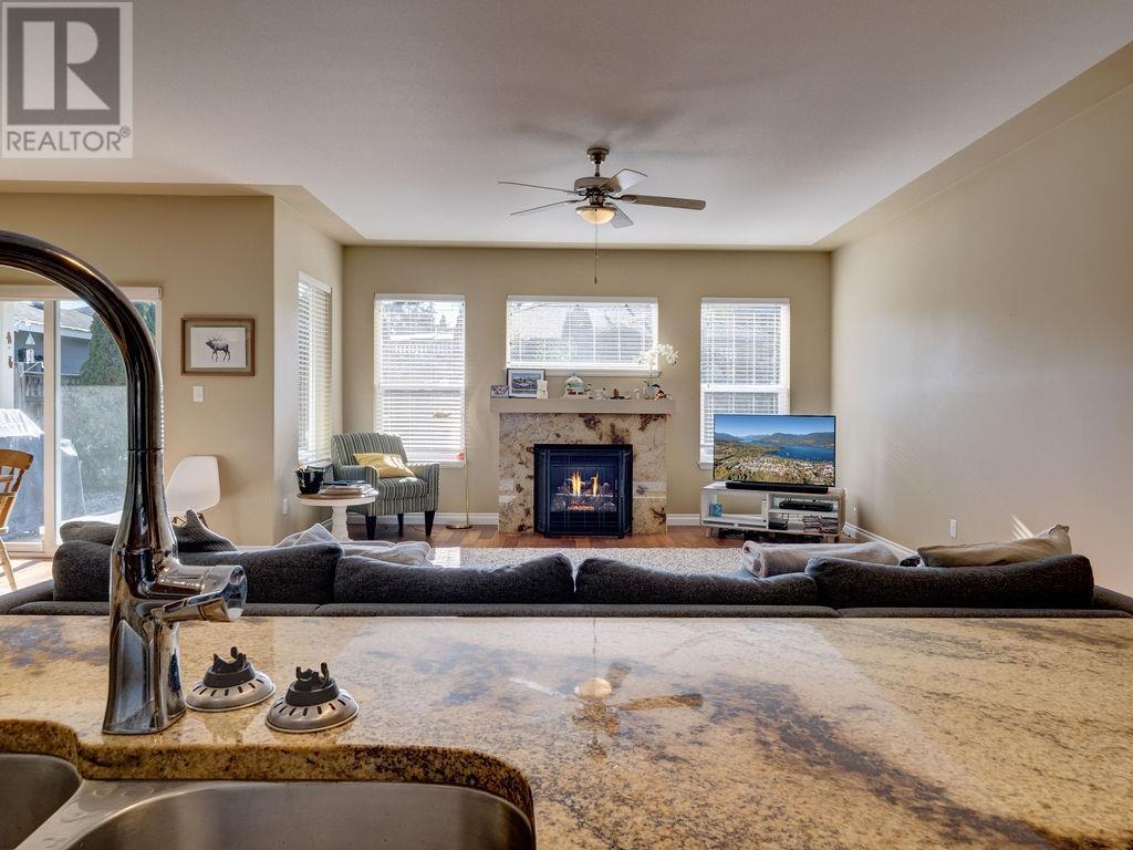 5784 Turnstone Drive, Sechelt, British Columbia  V7Z 0N8 - Photo 6 - R2829878