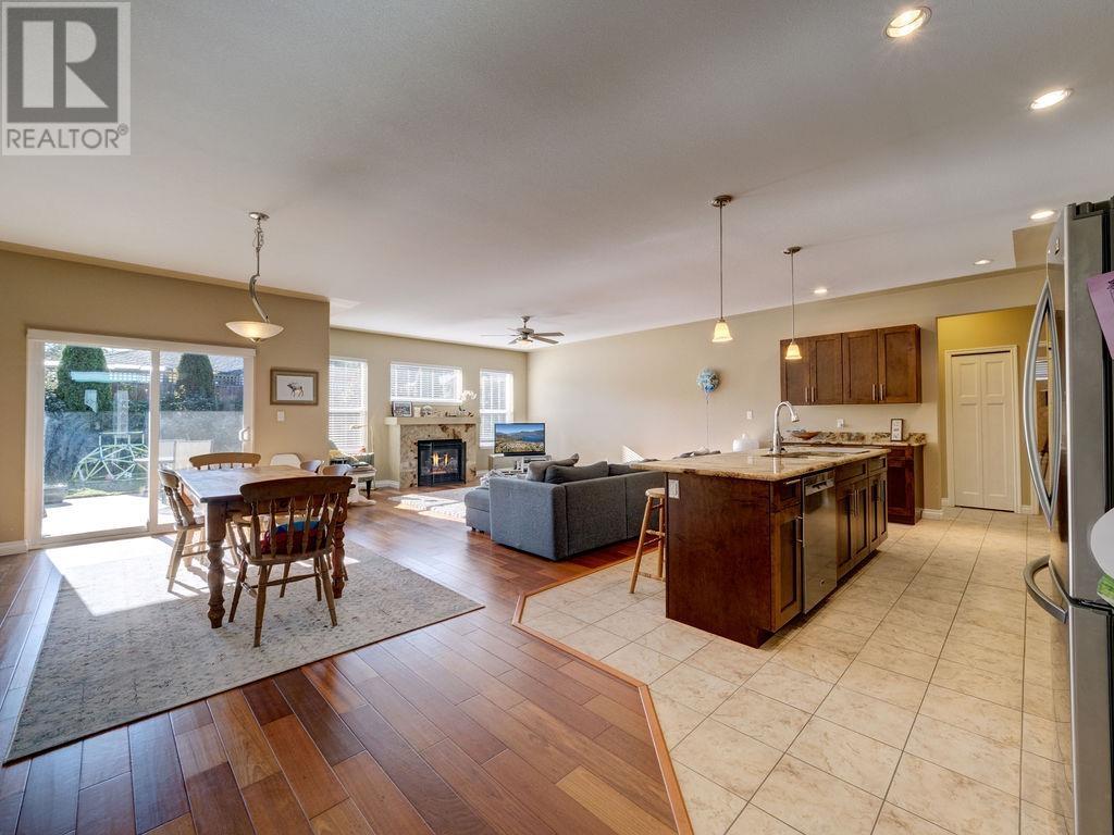 5784 Turnstone Drive, Sechelt, British Columbia  V7Z 0N8 - Photo 8 - R2829878