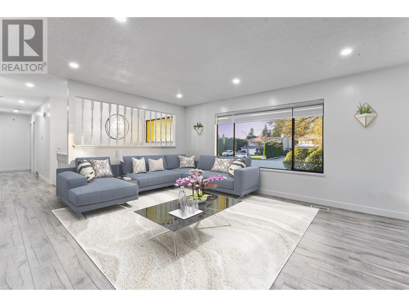 21334 Campbell Avenue, Maple Ridge, British Columbia  V2X 7G6 - Photo 5 - R2829082