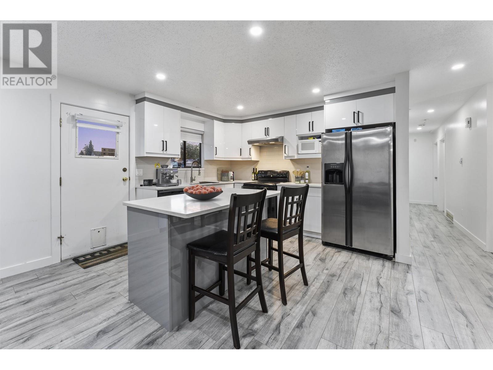 21334 Campbell Avenue, Maple Ridge, British Columbia  V2X 7G6 - Photo 8 - R2829082