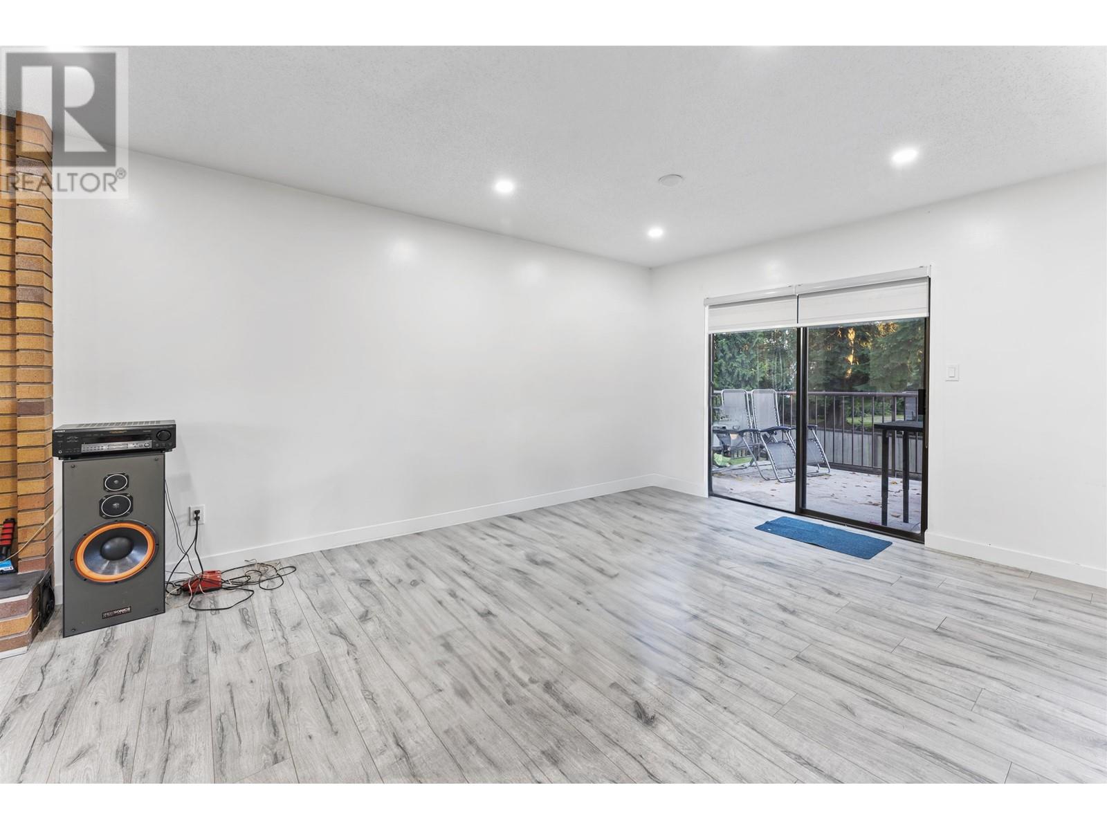 21334 Campbell Avenue, Maple Ridge, British Columbia  V2X 7G6 - Photo 10 - R2829082