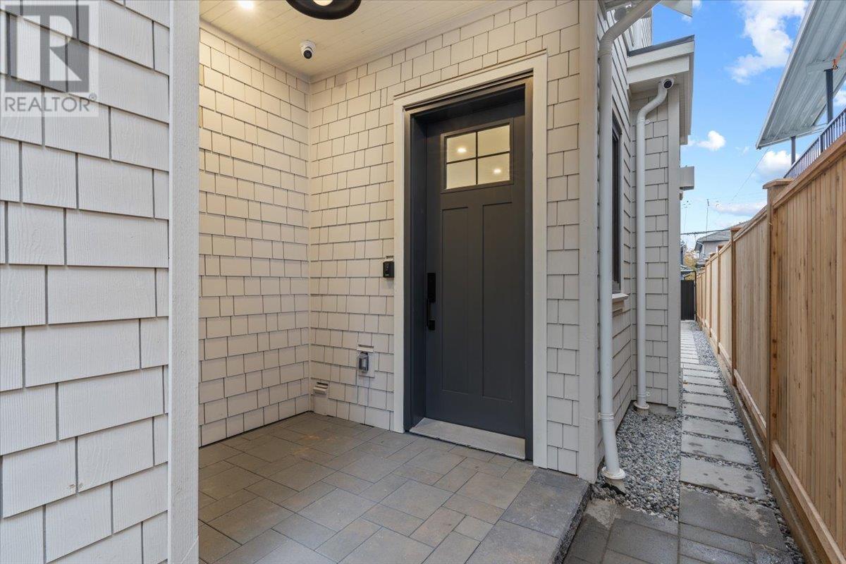 4742 Argyle Street, Vancouver, British Columbia  V5N 3X8 - Photo 3 - R2829863
