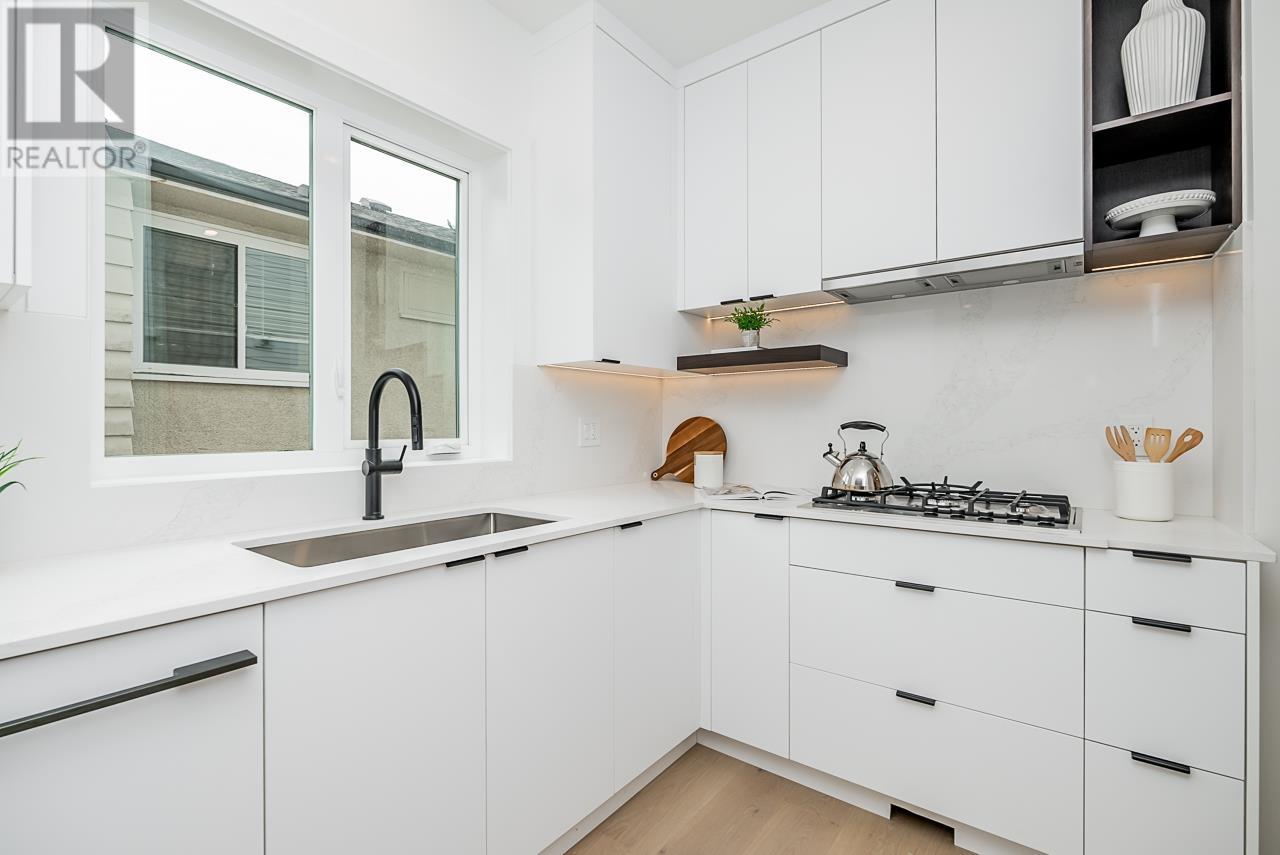 1212 Le Roi Street, Vancouver, British Columbia  V5K 4G2 - Photo 6 - R2826304
