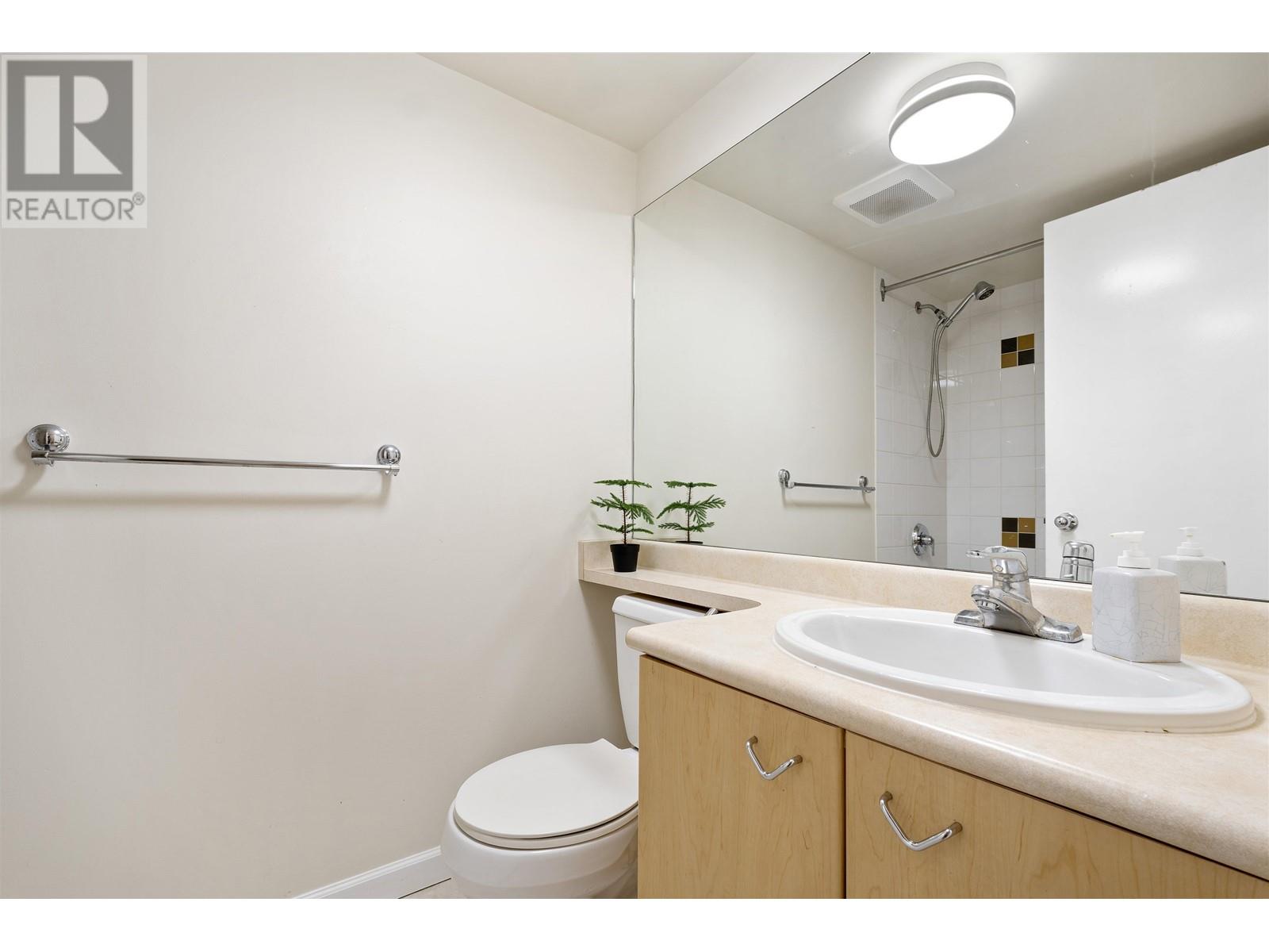 309 8180 Granville Avenue, Richmond, British Columbia  V6Y 4G1 - Photo 10 - R2828425