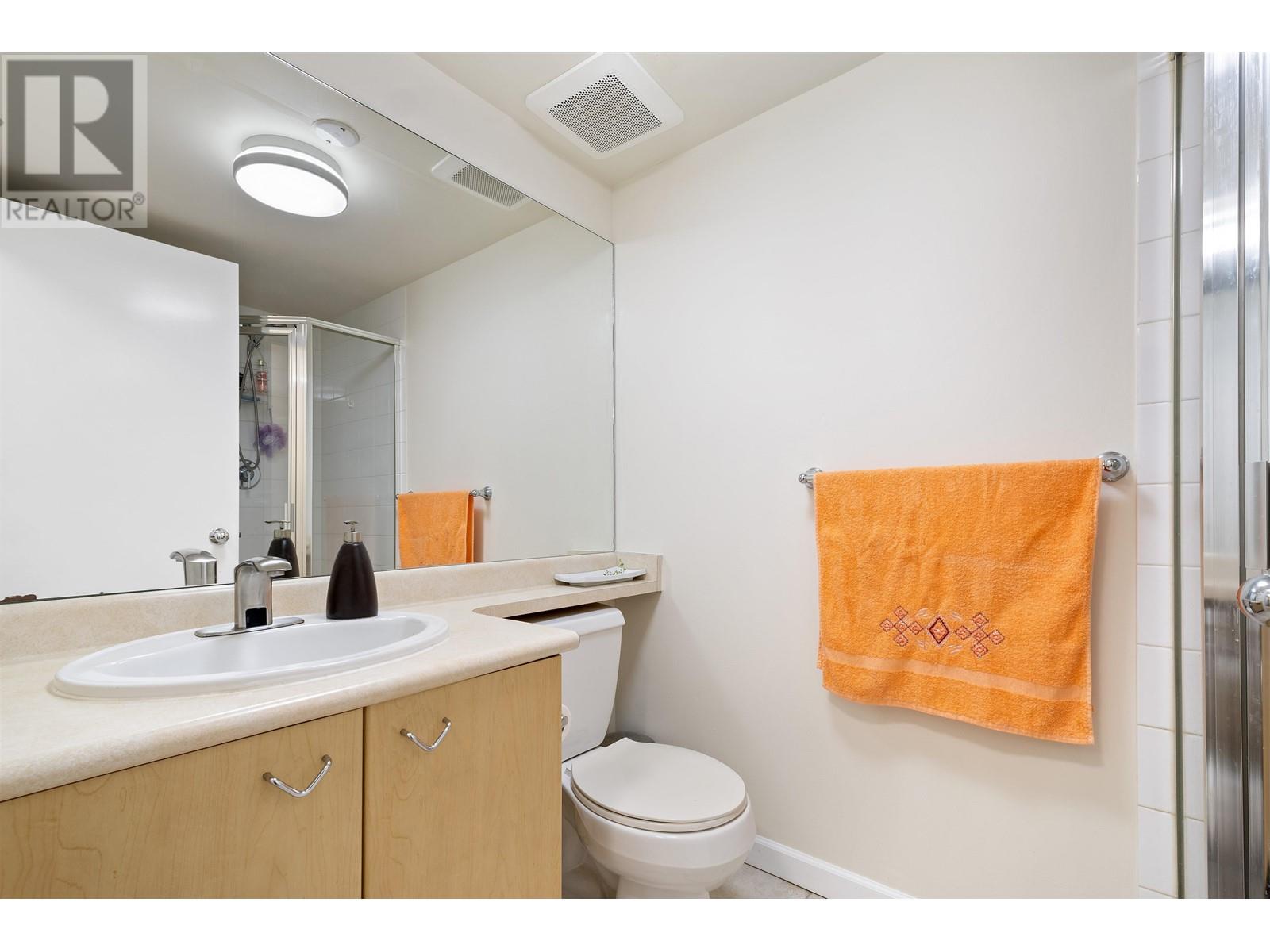 309 8180 Granville Avenue, Richmond, British Columbia  V6Y 4G1 - Photo 9 - R2828425