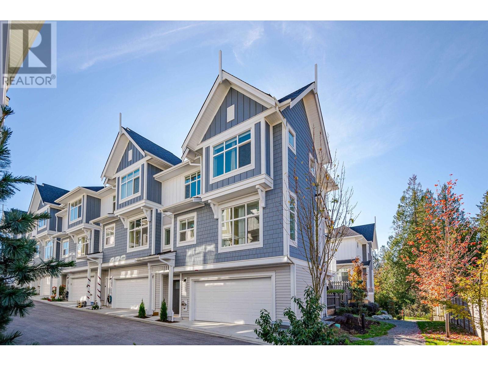 1705 11295 Pazarena Place, Maple Ridge, British Columbia  V2X 4K9 - Photo 2 - R2829335