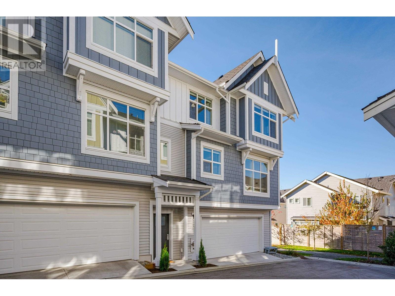 1705 11295 Pazarena Place, Maple Ridge, British Columbia  V2X 4K9 - Photo 3 - R2829335