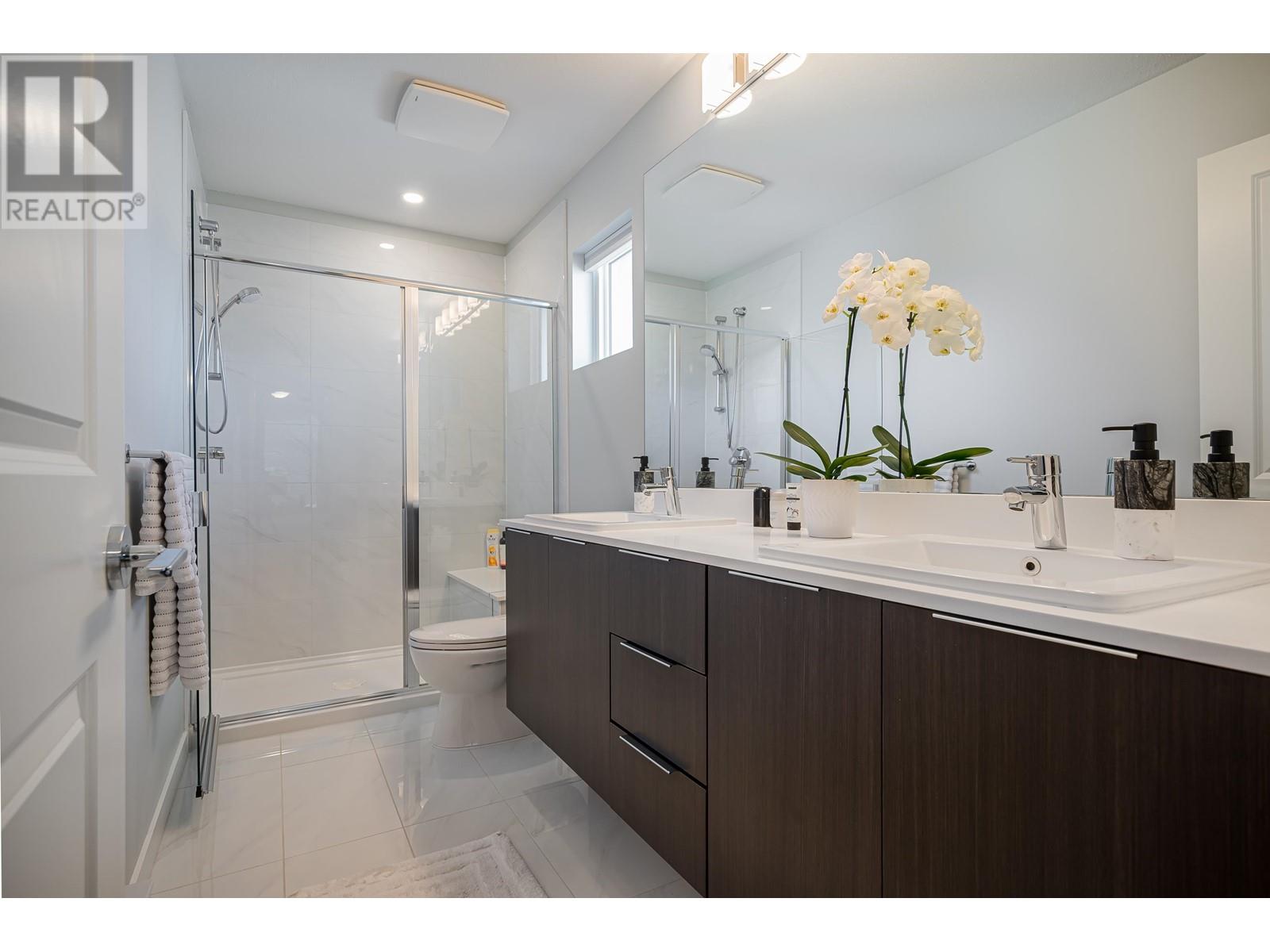 1705 11295 Pazarena Place, Maple Ridge, British Columbia  V2X 4K9 - Photo 24 - R2829335