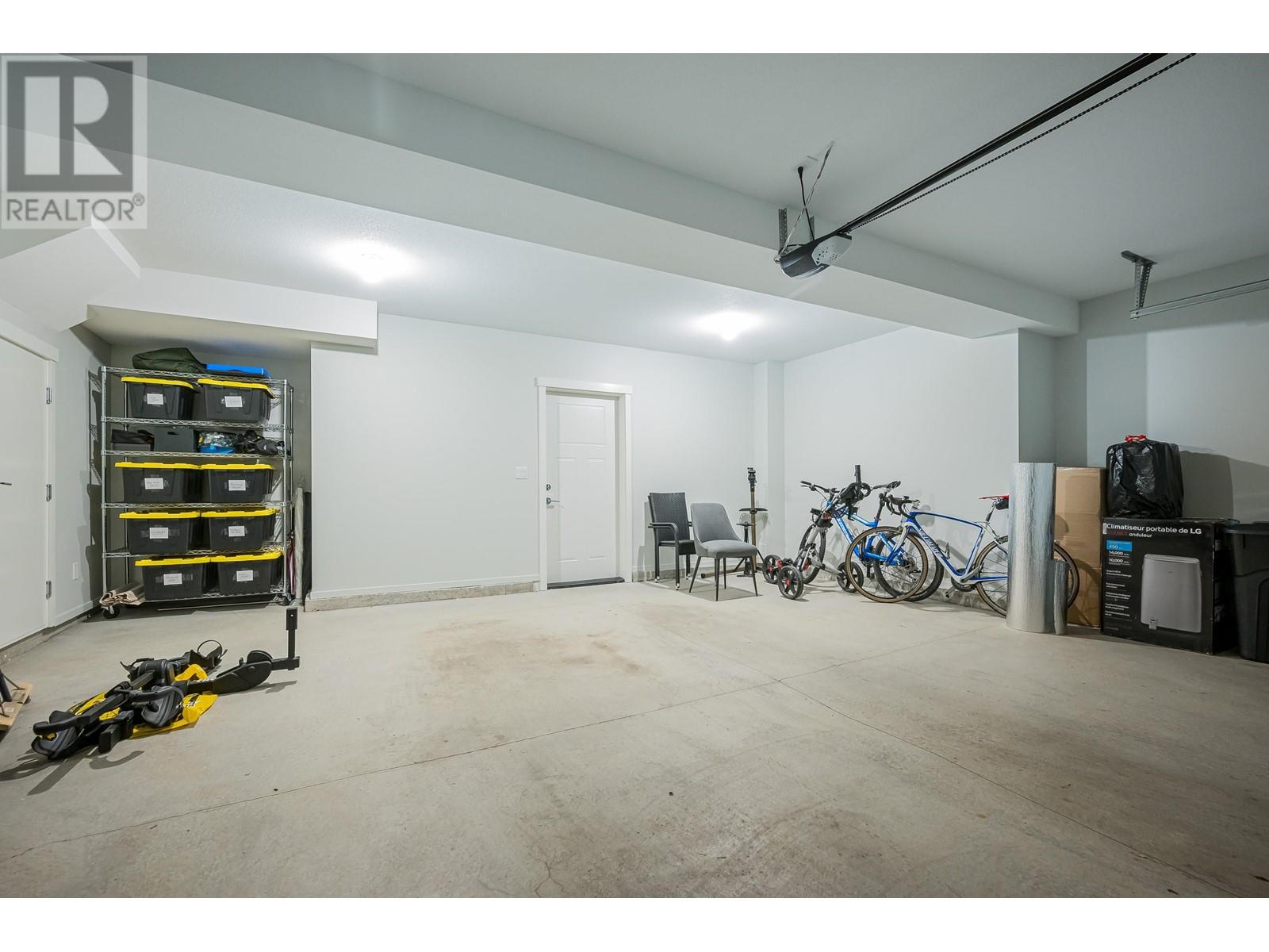 1705 11295 Pazarena Place, Maple Ridge, British Columbia  V2X 4K9 - Photo 29 - R2829335
