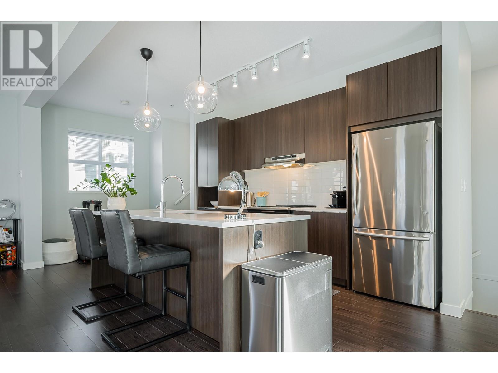 1705 11295 Pazarena Place, Maple Ridge, British Columbia  V2X 4K9 - Photo 14 - R2829335