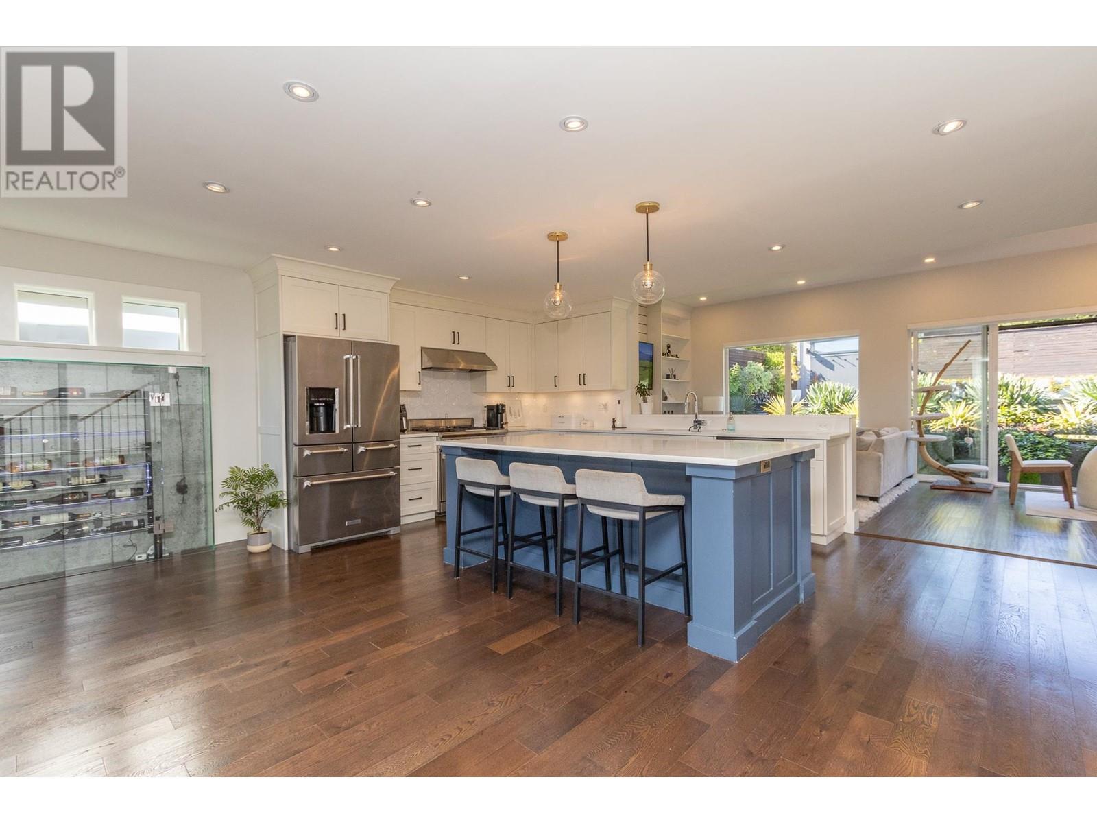 882 Whitchurch Street, North Vancouver, British Columbia  V7L 2A4 - Photo 10 - R2829834
