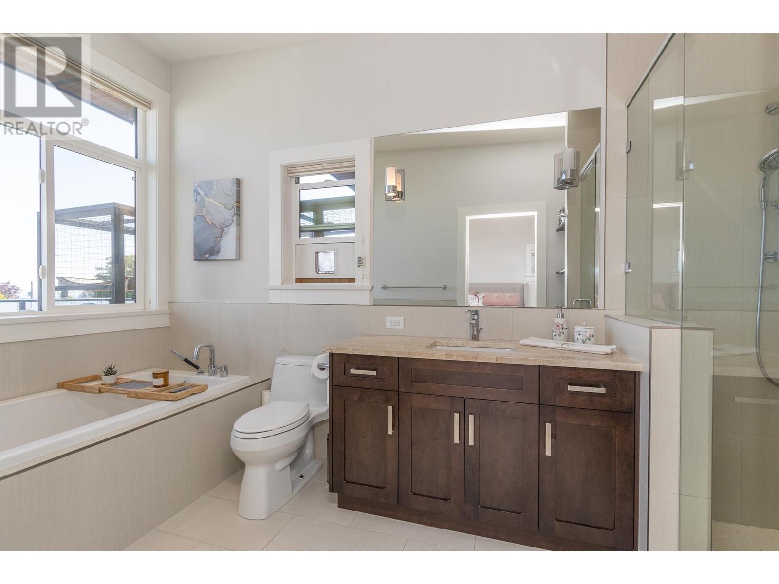 882 Whitchurch Street, North Vancouver, British Columbia  V7L 2A4 - Photo 25 - R2829834