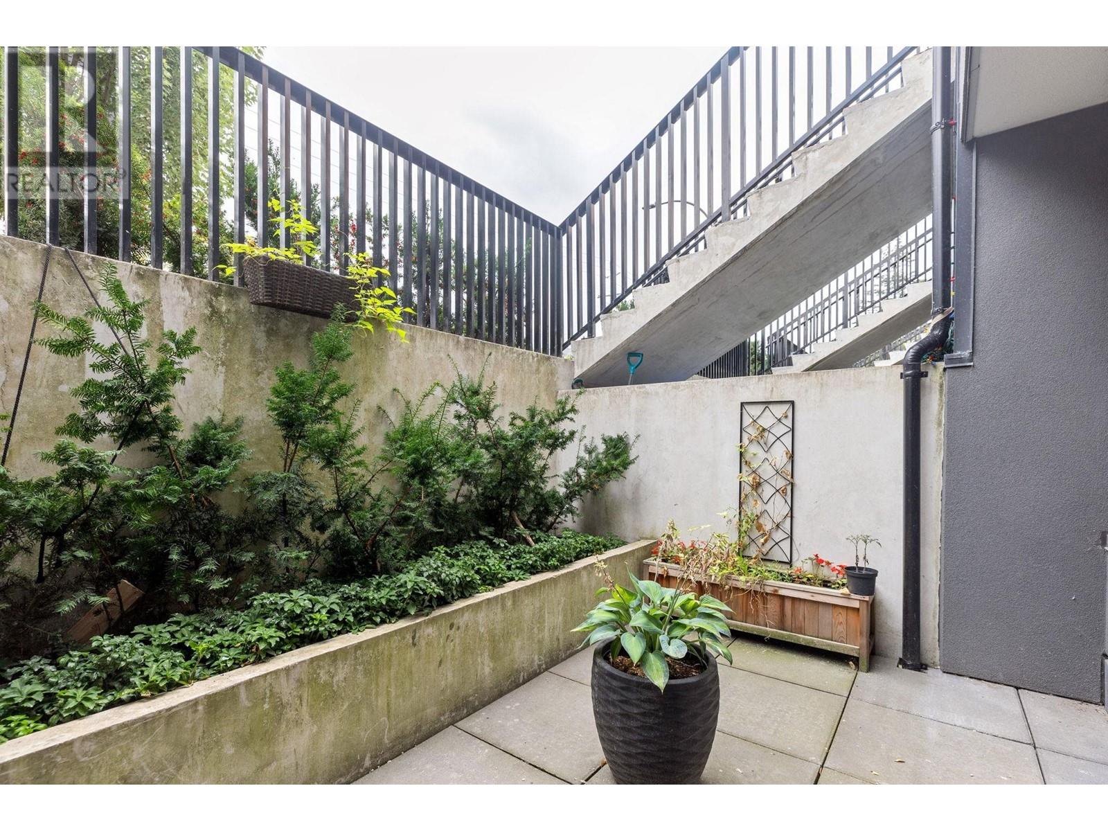 104 649 E 3rd Street, North Vancouver, British Columbia  V7L 1G6 - Photo 17 - R2812048