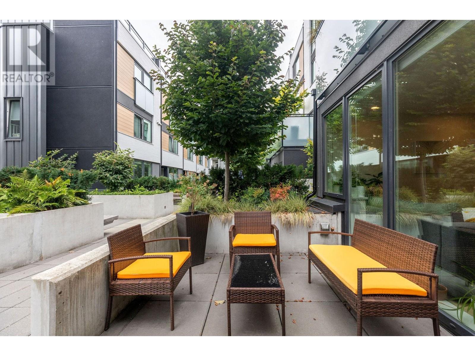 104 649 E 3rd Street, North Vancouver, British Columbia  V7L 1G6 - Photo 20 - R2812048