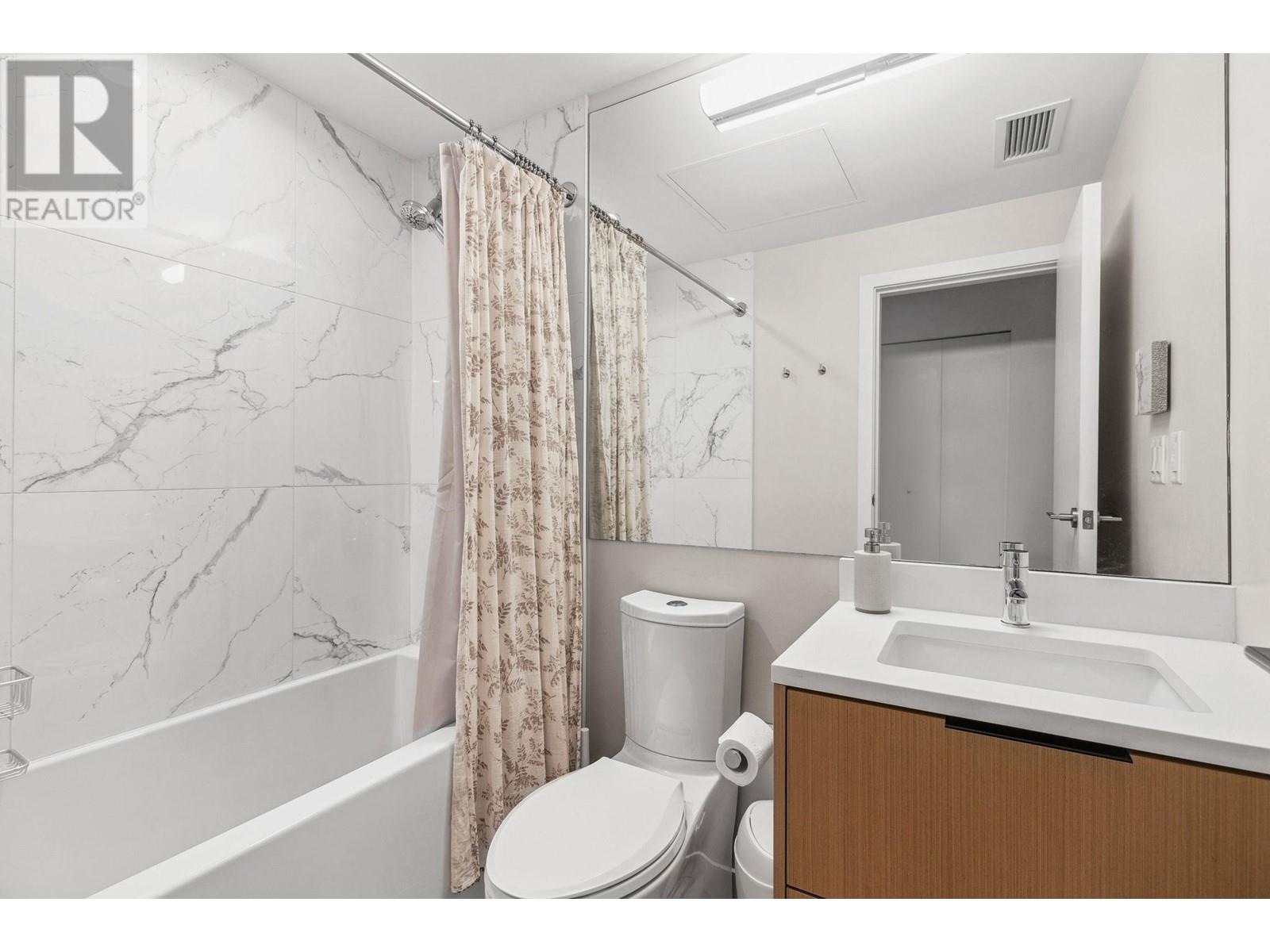 104 649 E 3rd Street, North Vancouver, British Columbia  V7L 1G6 - Photo 14 - R2812048