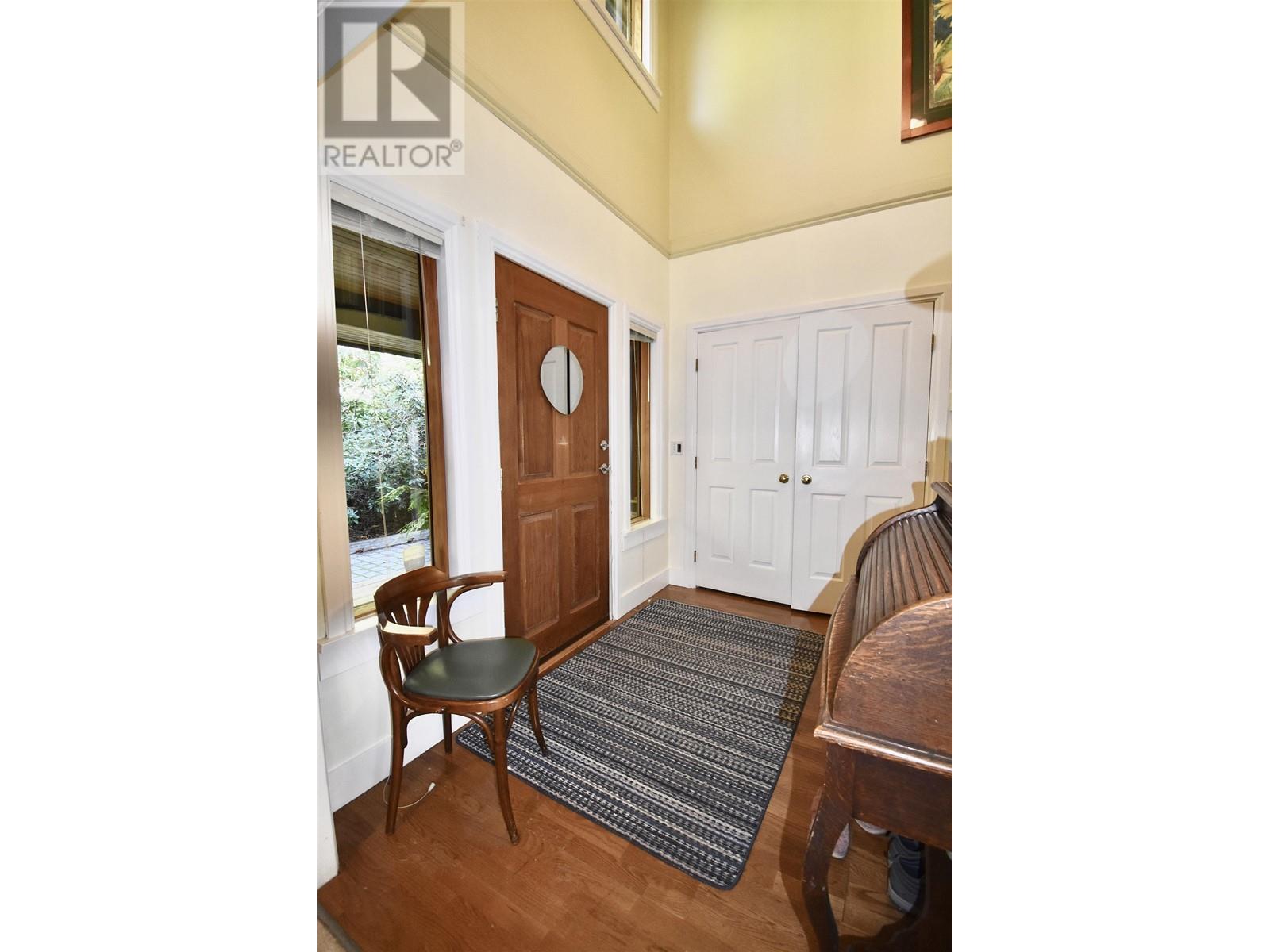 521 Bridgeman Road, Gibsons, British Columbia  V0N 1V1 - Photo 7 - R2829073