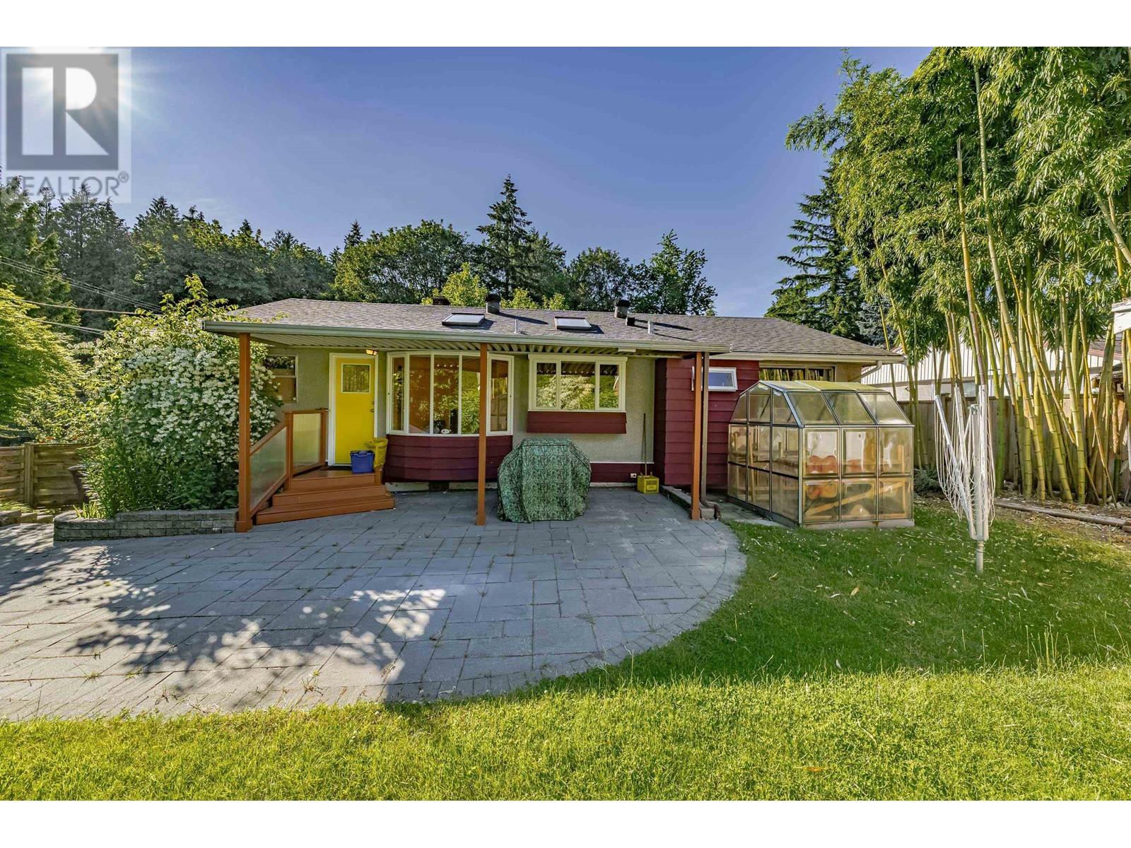 8408 17 Avenue, Burnaby, British Columbia  V3N 1N2 - Photo 25 - R2829627