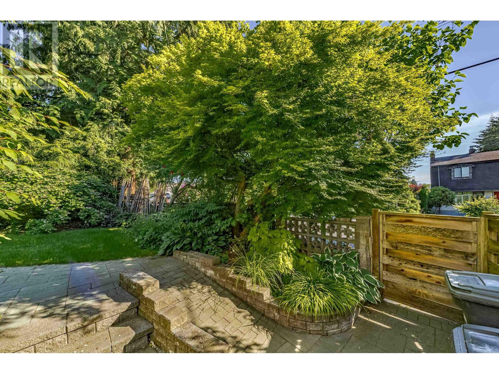 8408 17 Avenue, Burnaby, British Columbia  V3N 1N2 - Photo 23 - R2829627