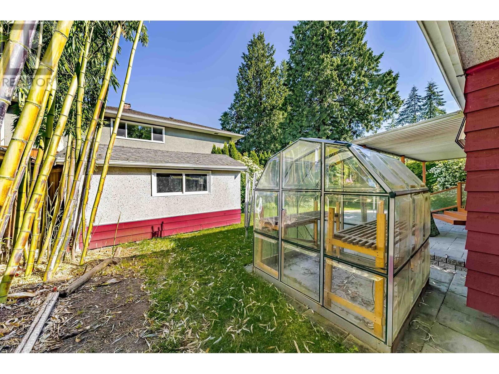 8408 17 Avenue, Burnaby, British Columbia  V3N 1N2 - Photo 26 - R2829627