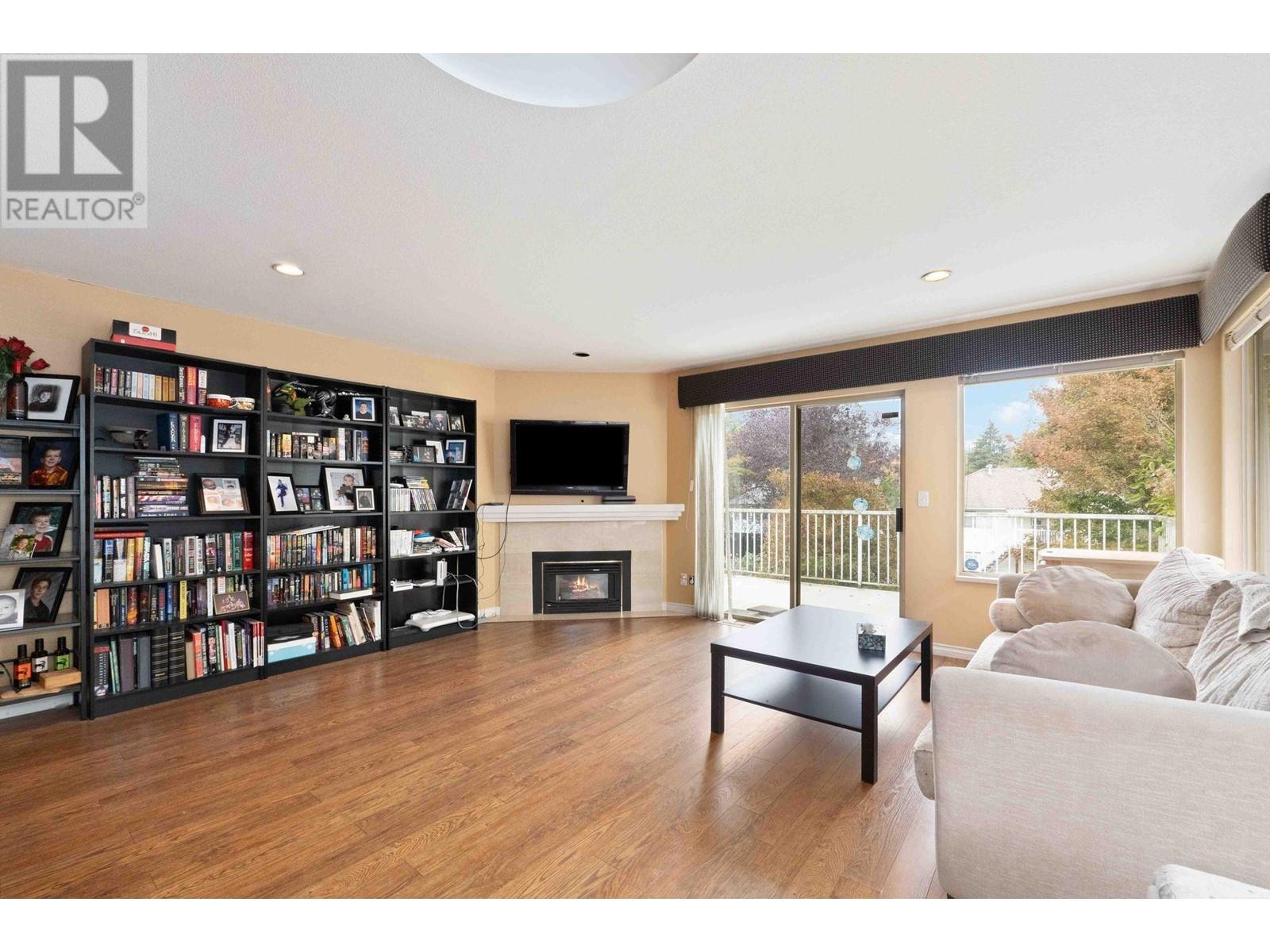 23015 124b Avenue, Maple Ridge, British Columbia  V2X 0X2 - Photo 11 - R2829442