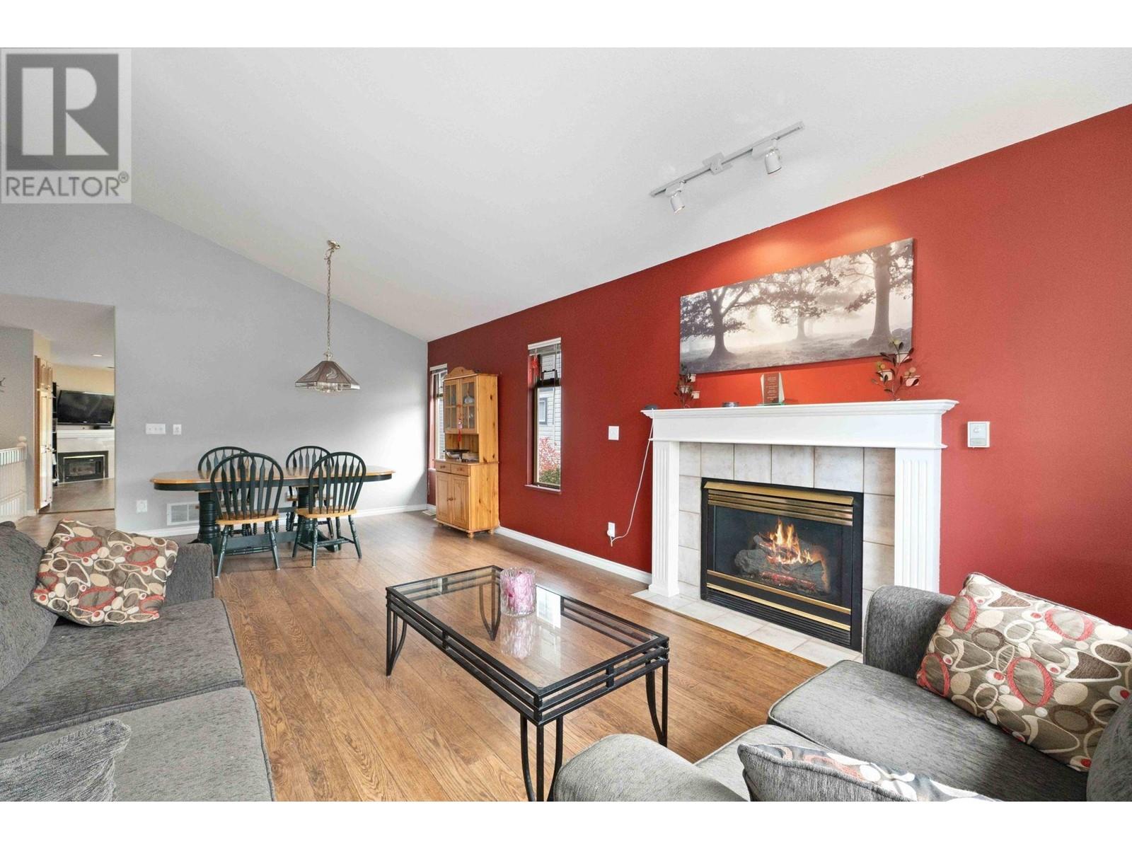 23015 124b Avenue, Maple Ridge, British Columbia  V2X 0X2 - Photo 2 - R2829442