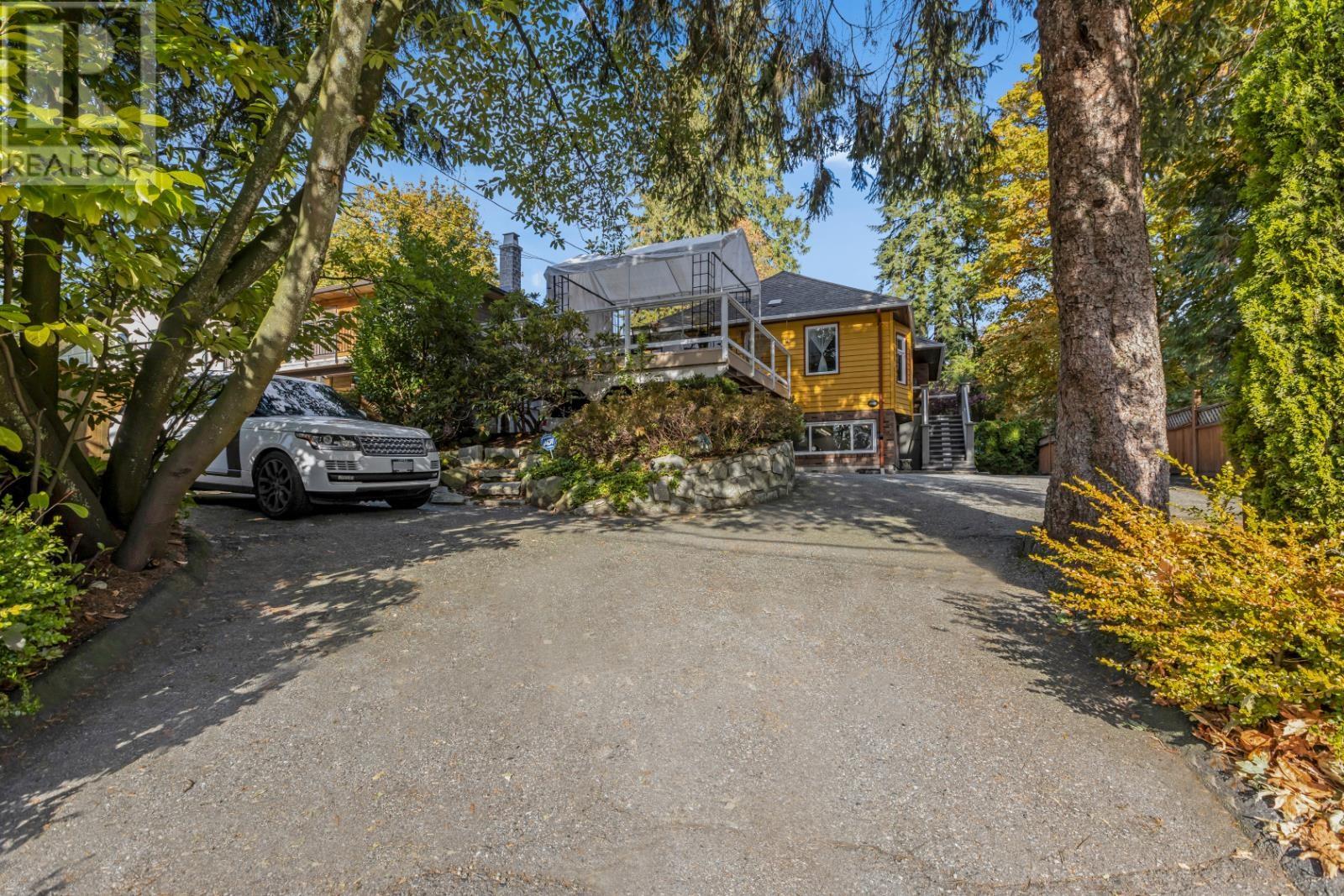 3994 MT SEYMOUR PARKWAY, north vancouver, British Columbia