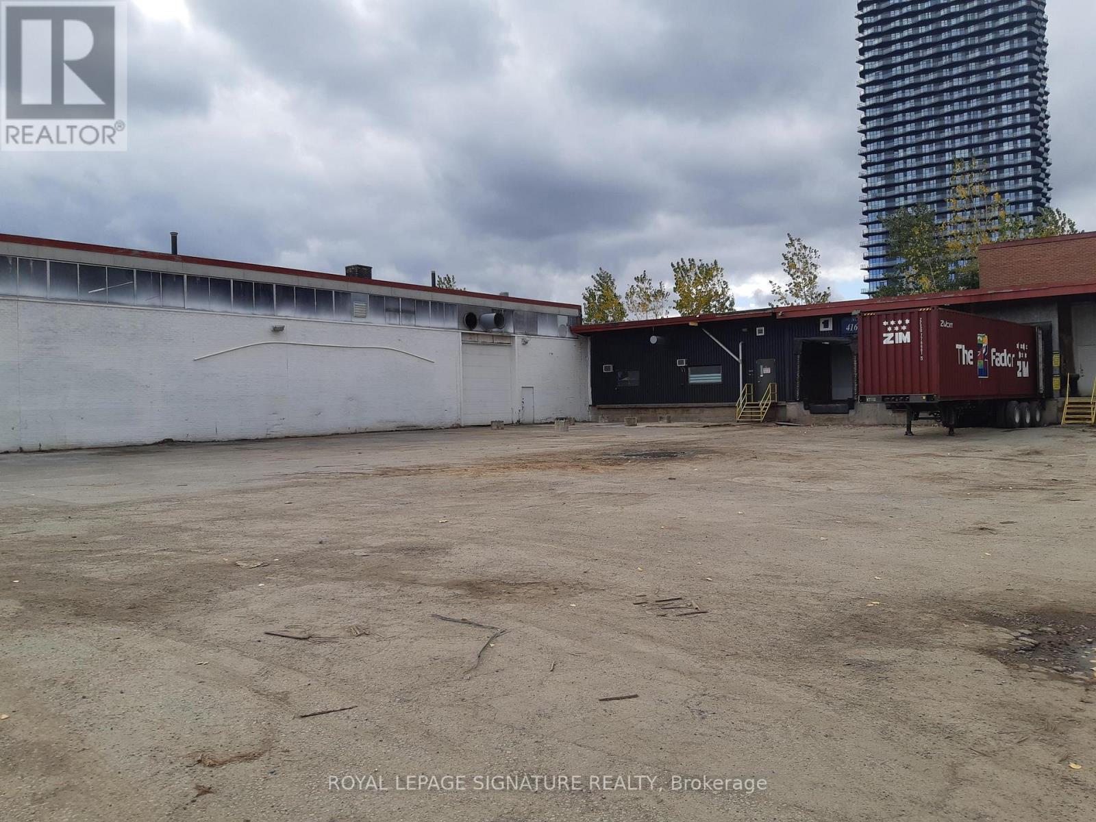 #a -2 St.lawrence Ave, Toronto, Ontario  M8Z 5T8 - Photo 3 - W7269730