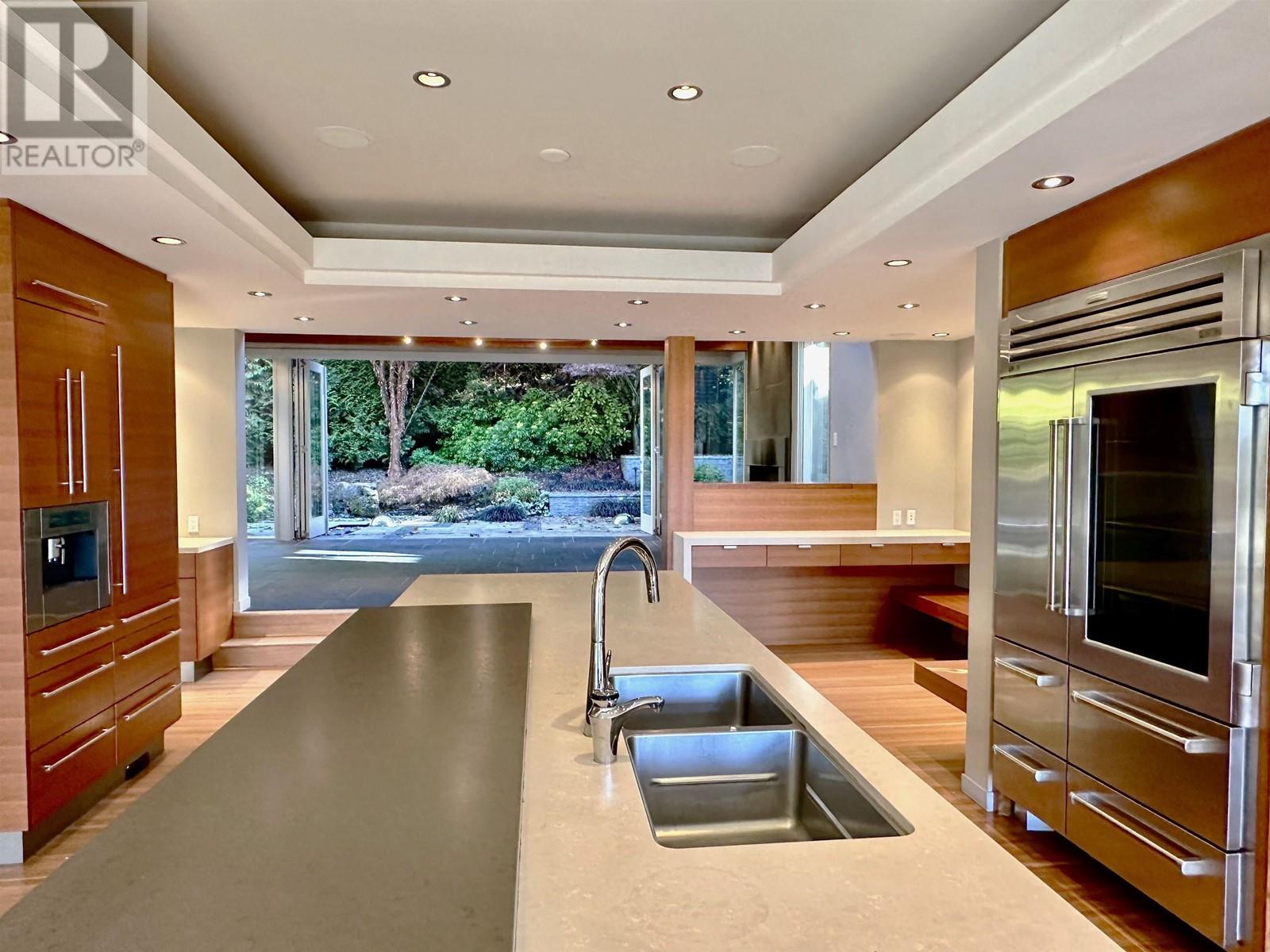 2525 Bellevue Avenue, West Vancouver, British Columbia  V7V 1E3 - Photo 11 - R2824253
