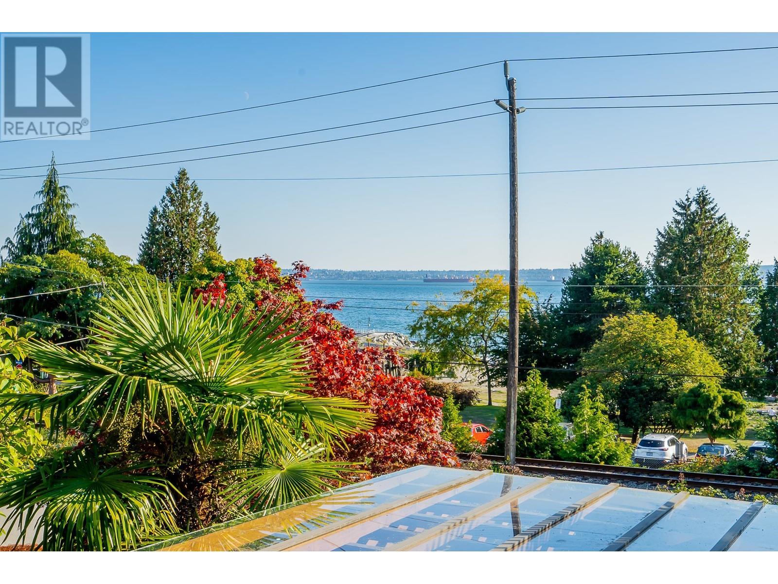2525 Bellevue Avenue, West Vancouver, British Columbia  V7V 1E3 - Photo 28 - R2824253