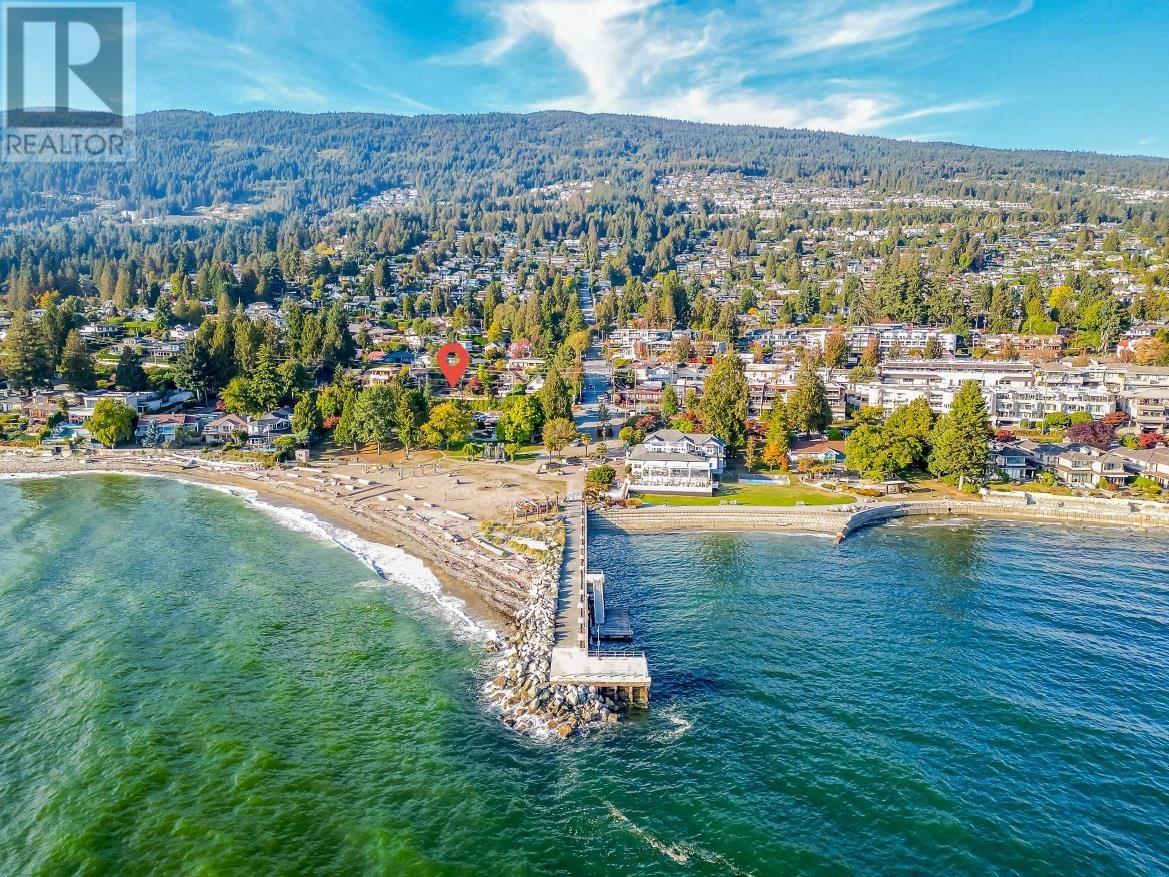 2525 Bellevue Avenue, West Vancouver, British Columbia  V7V 1E3 - Photo 40 - R2824253