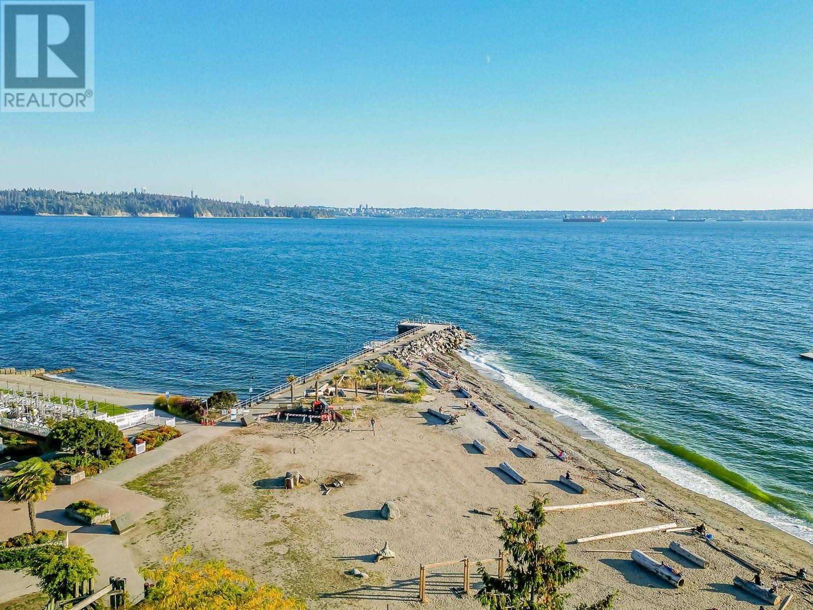 2525 Bellevue Avenue, West Vancouver, British Columbia  V7V 1E3 - Photo 39 - R2824253
