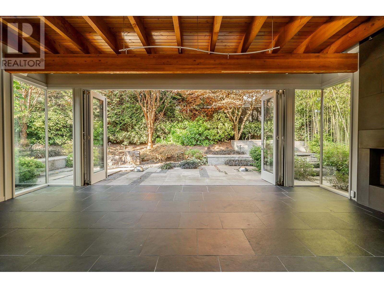 2525 Bellevue Avenue, West Vancouver, British Columbia  V7V 1E3 - Photo 16 - R2824253