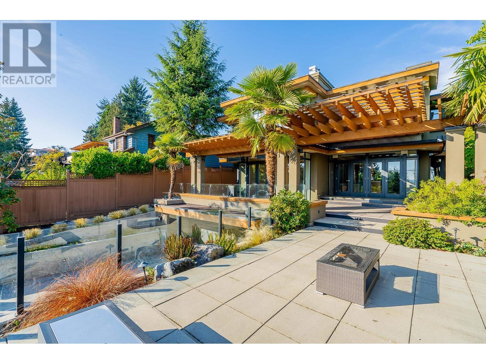 2525 Bellevue Avenue, West Vancouver, British Columbia  V7V 1E3 - Photo 4 - R2824253