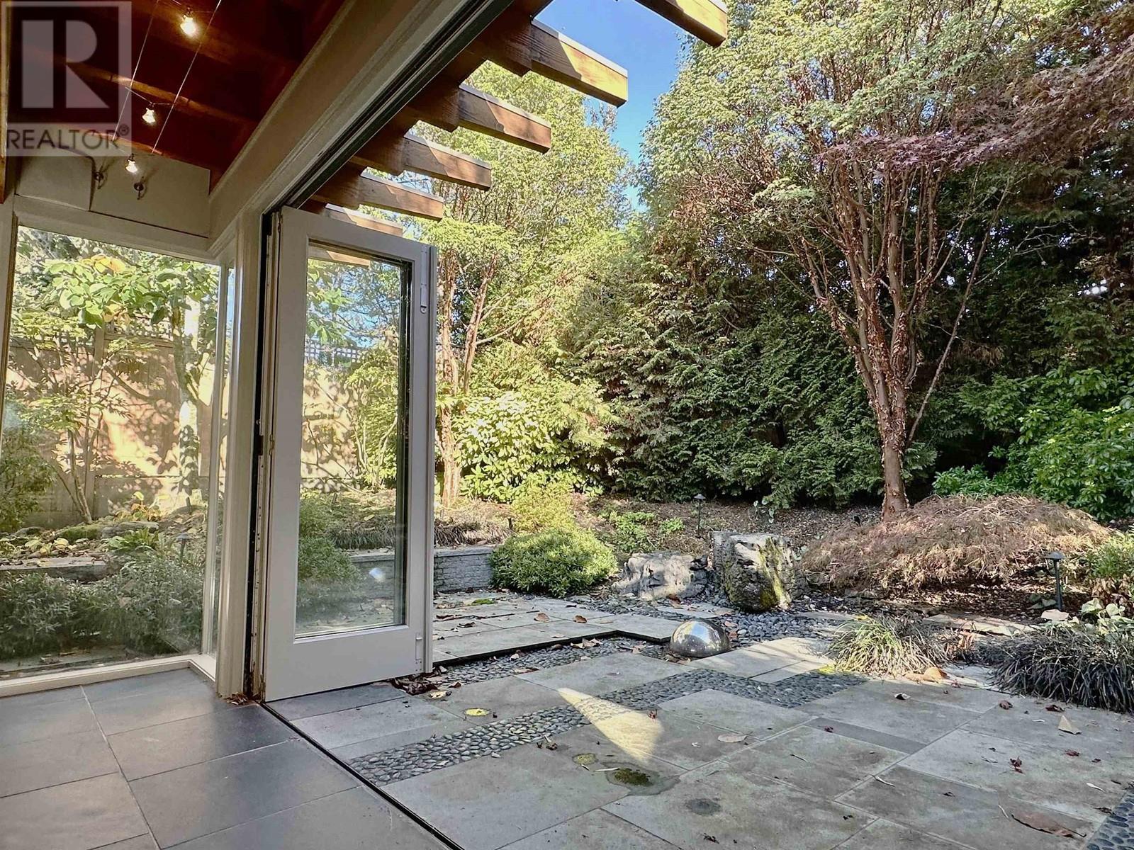 2525 Bellevue Avenue, West Vancouver, British Columbia  V7V 1E3 - Photo 17 - R2824253