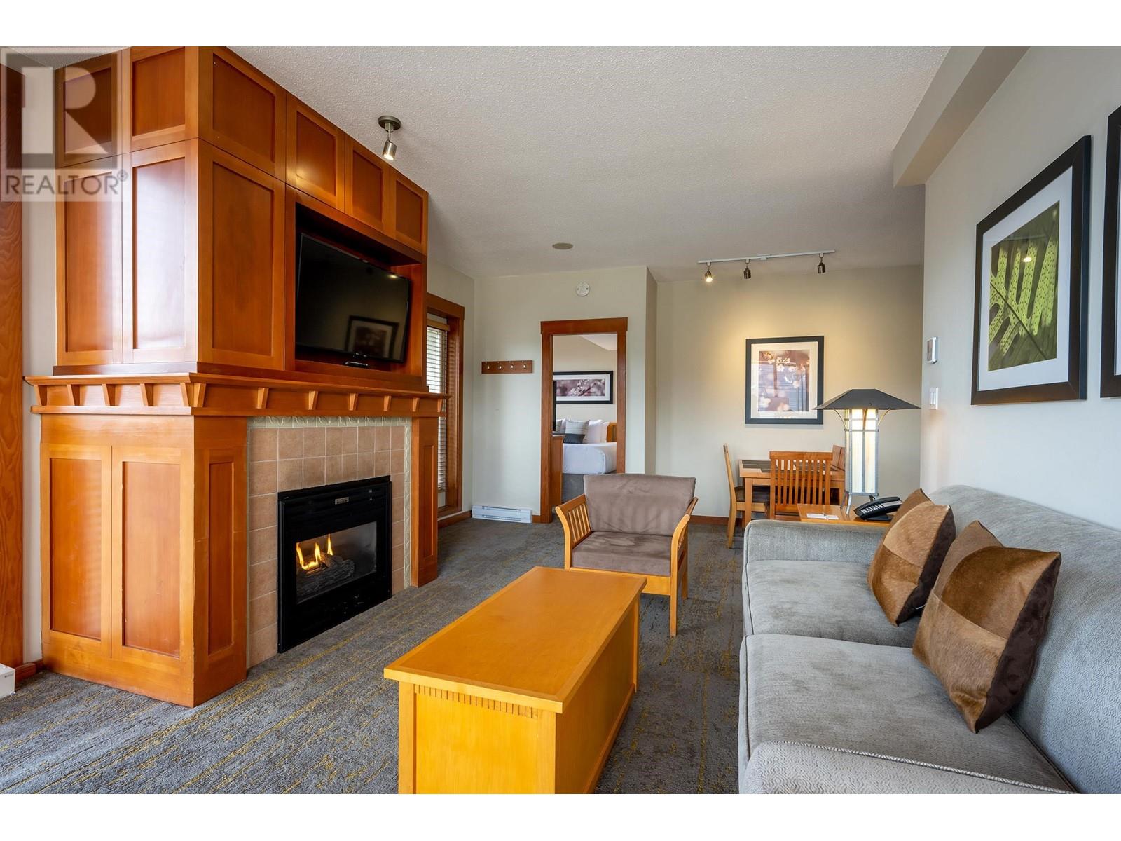 812 4320 Sundial Crescent, Whistler, British Columbia  V8E 1G6 - Photo 3 - R2829896