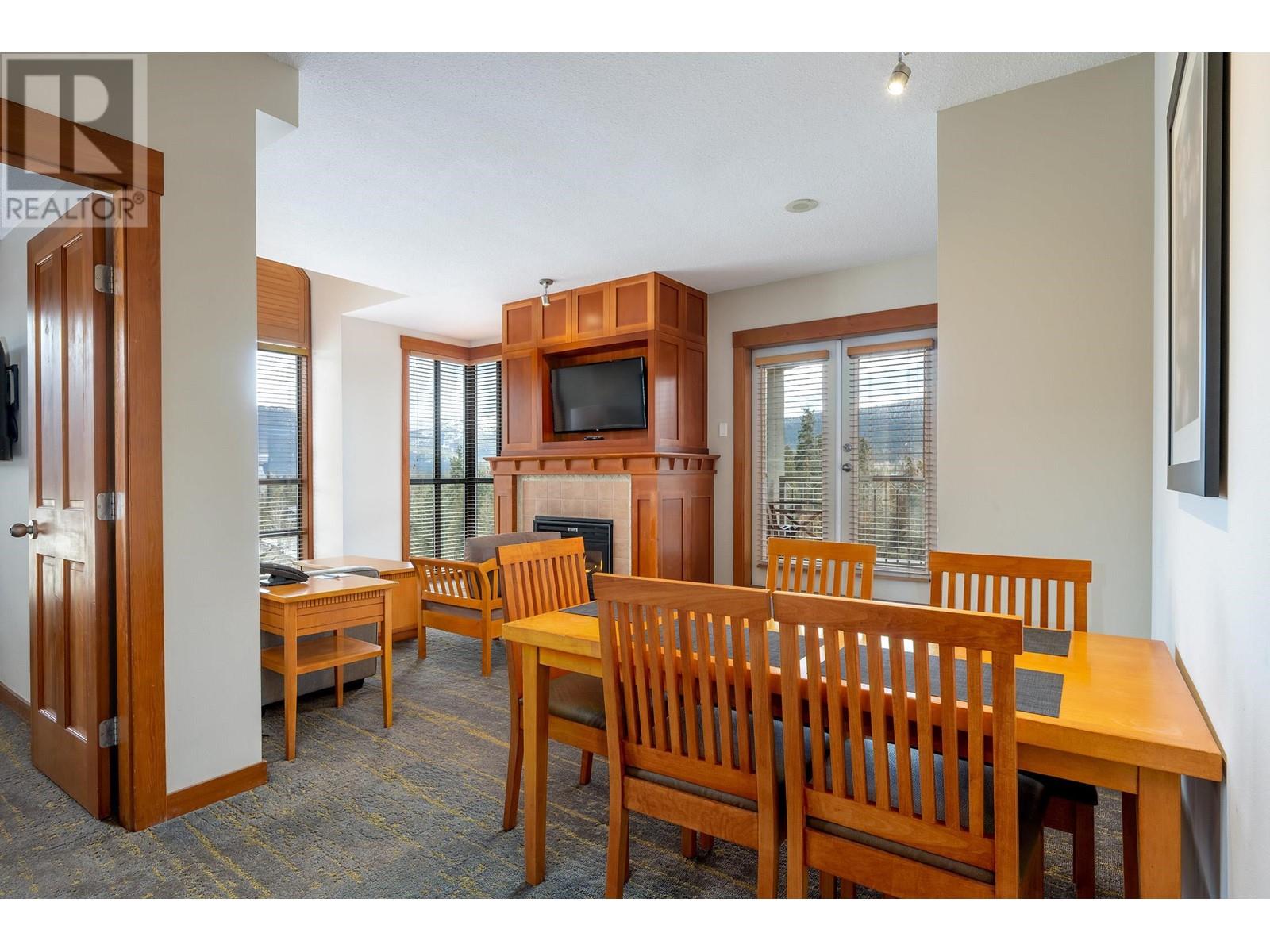 812 4320 Sundial Crescent, Whistler, British Columbia  V8E 1G6 - Photo 5 - R2829896
