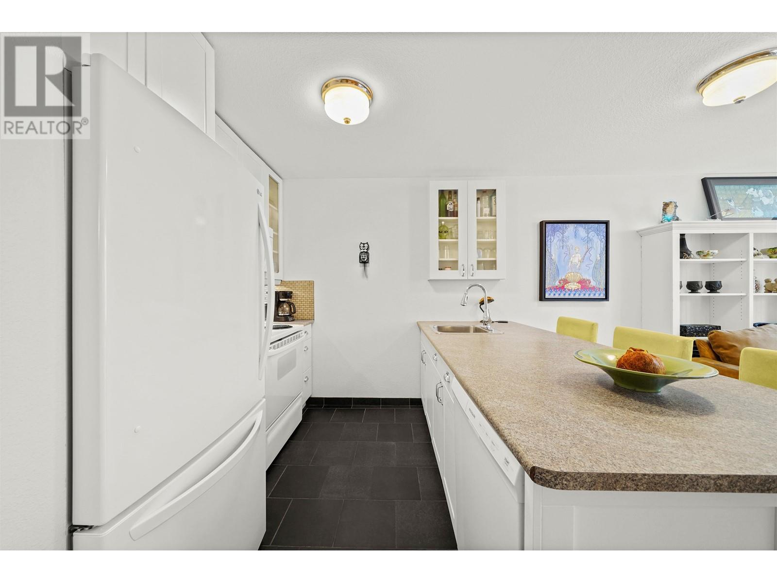 303 1333 Hornby Street, Vancouver, British Columbia  V6Z 2C1 - Photo 3 - R2829905