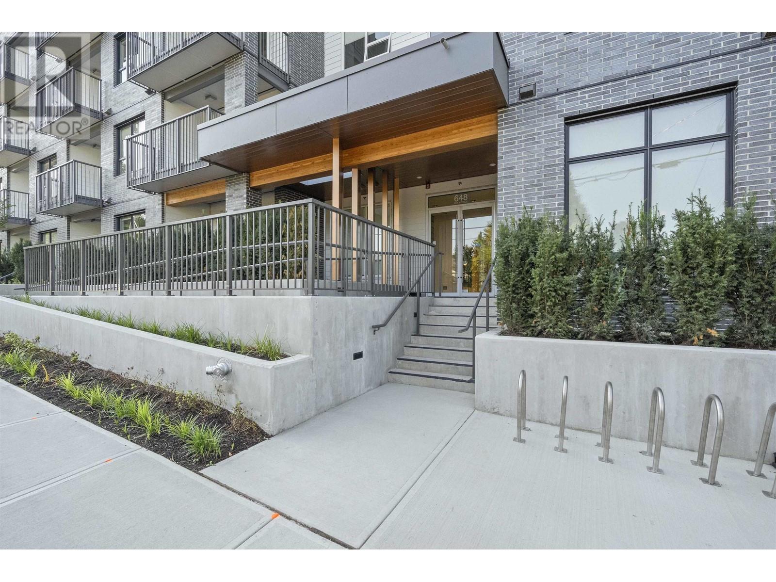401 648 Lea Avenue, Coquitlam, British Columbia  V3J 4H1 - Photo 2 - R2829911