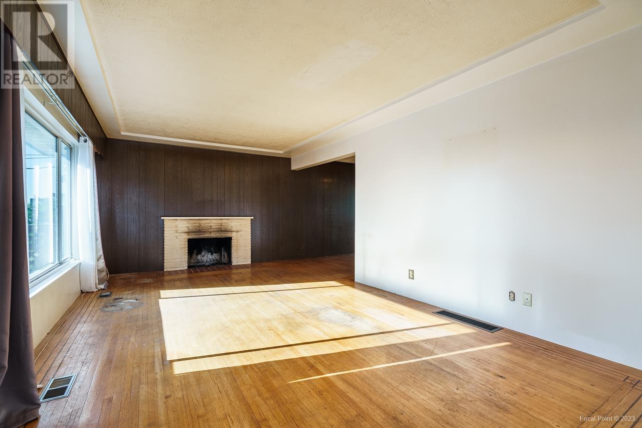 607 Dansey Avenue, Coquitlam, British Columbia  V3K 3E9 - Photo 11 - R2808130