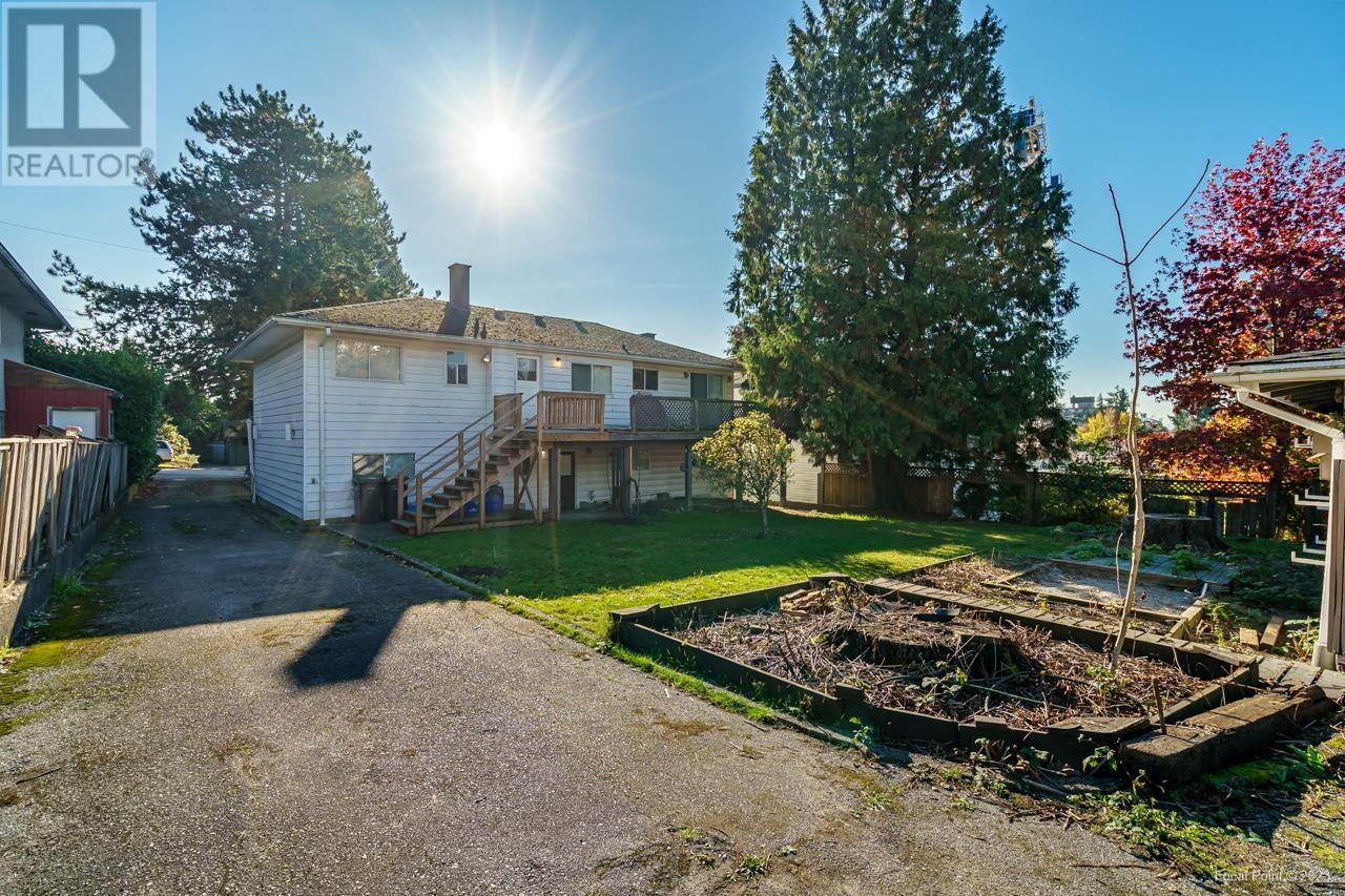 607 Dansey Avenue, Coquitlam, British Columbia  V3K 3E9 - Photo 7 - R2808130