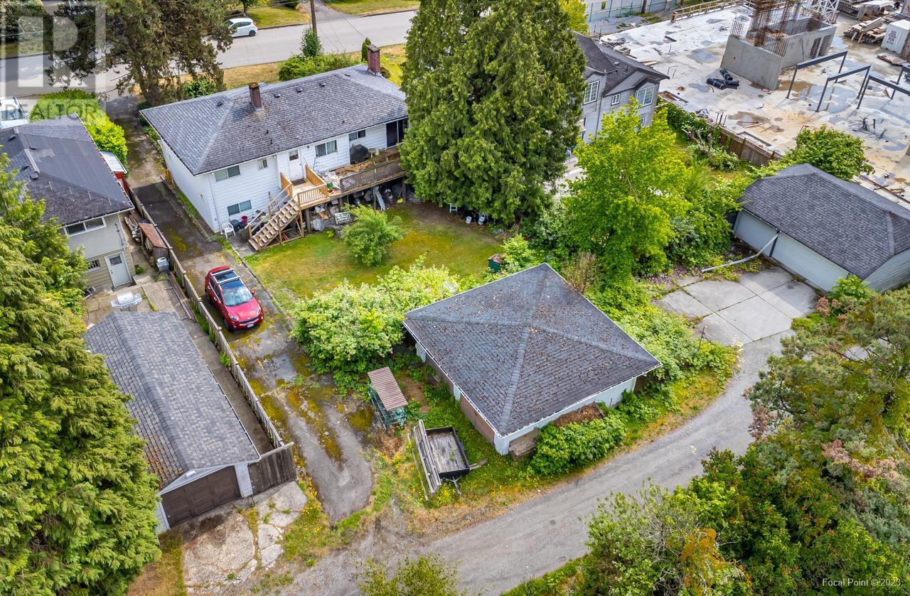 607 Dansey Avenue, Coquitlam, British Columbia  V3K 3E9 - Photo 36 - R2808130