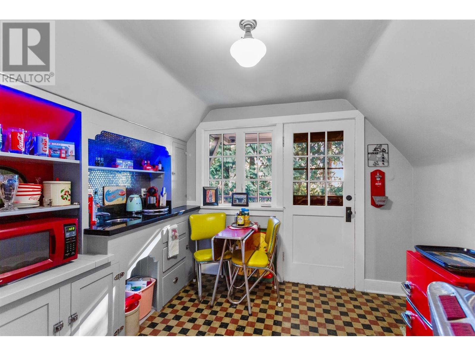 744 Austin Avenue, Coquitlam, British Columbia  V3K 3N1 - Photo 29 - R2829923